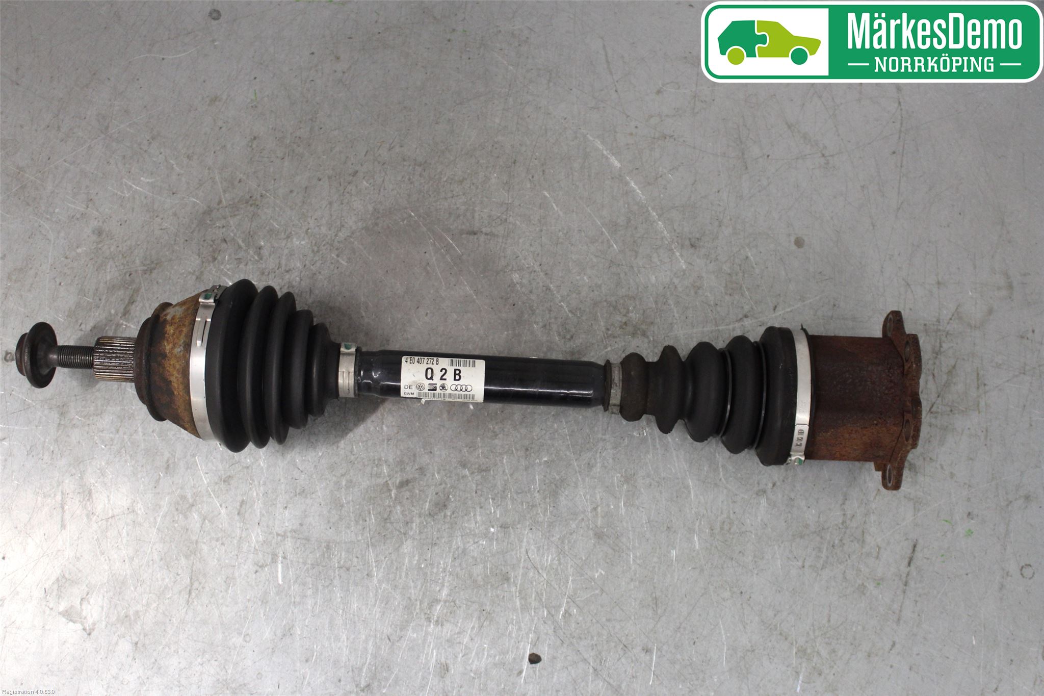 Volkswagen VW PHAETON Drivaxel Fram Höger