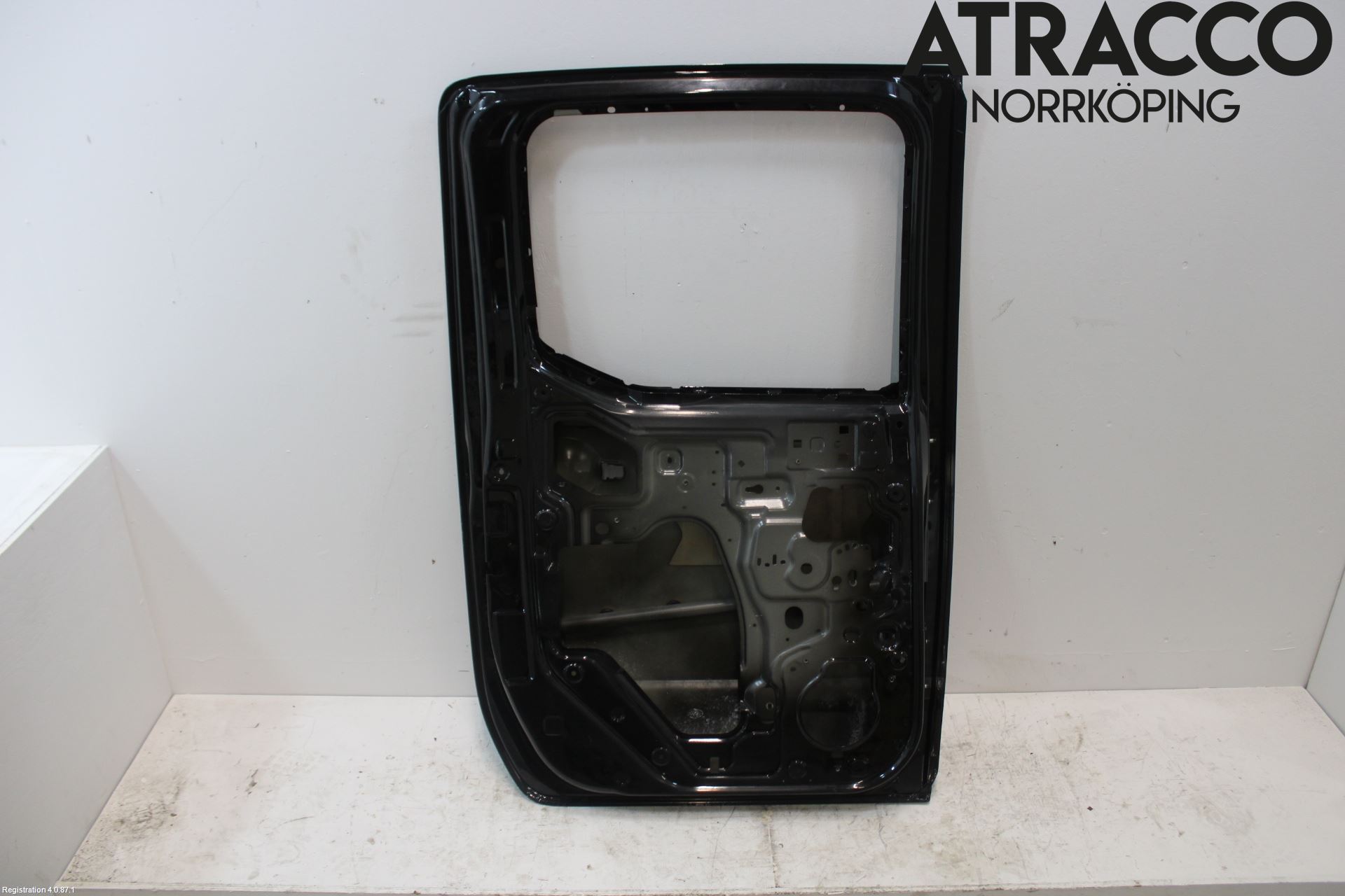 Nissan NAVARA 05-16 Dörr Bak Vänster