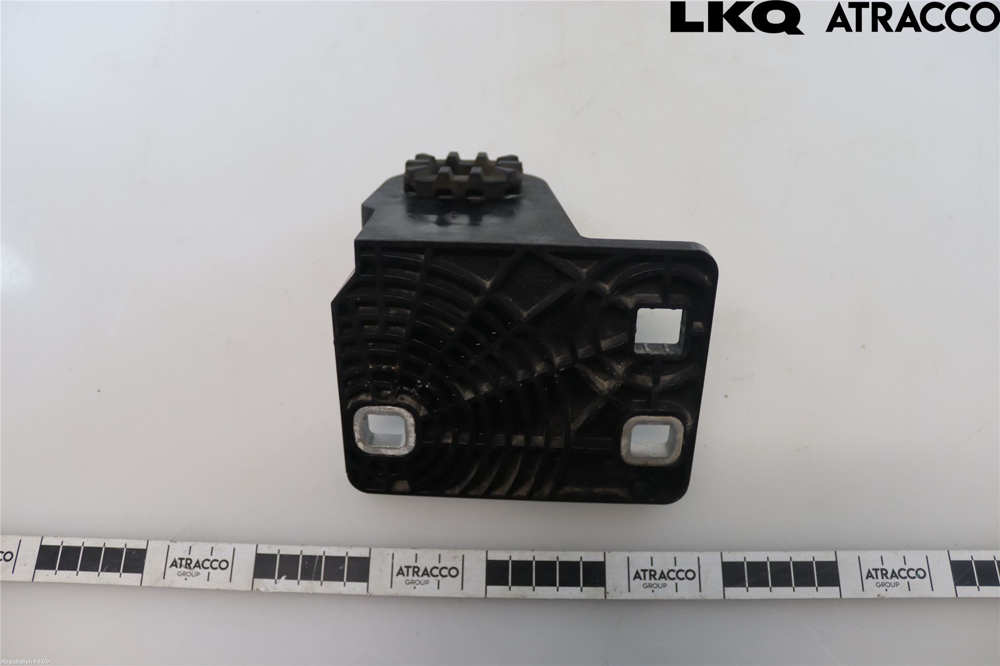 Volkswagen VW ID.4 21- Kylarfäste-Ram-Balk