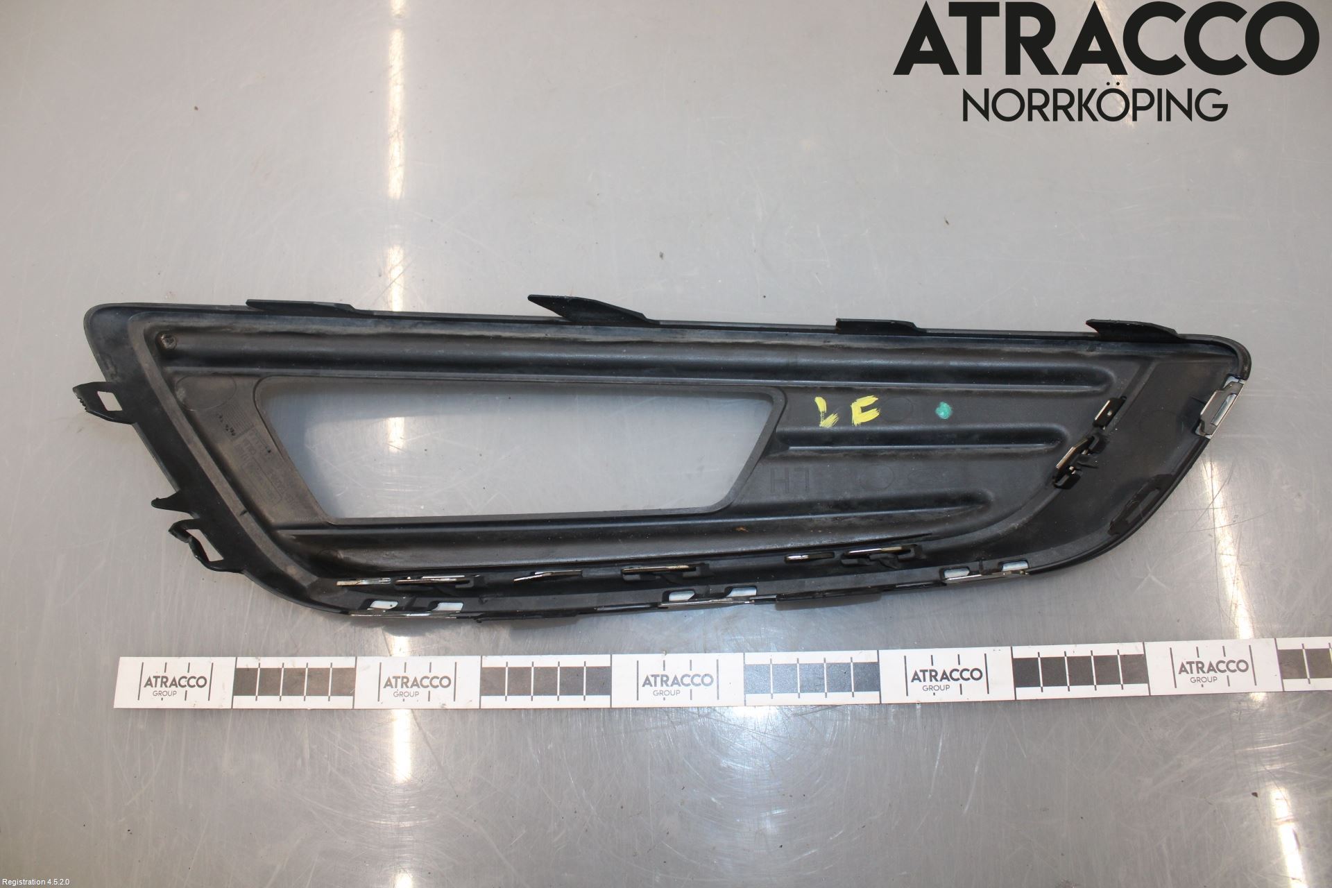 Ford FOCUS 15-18 Dimljussarg Fram