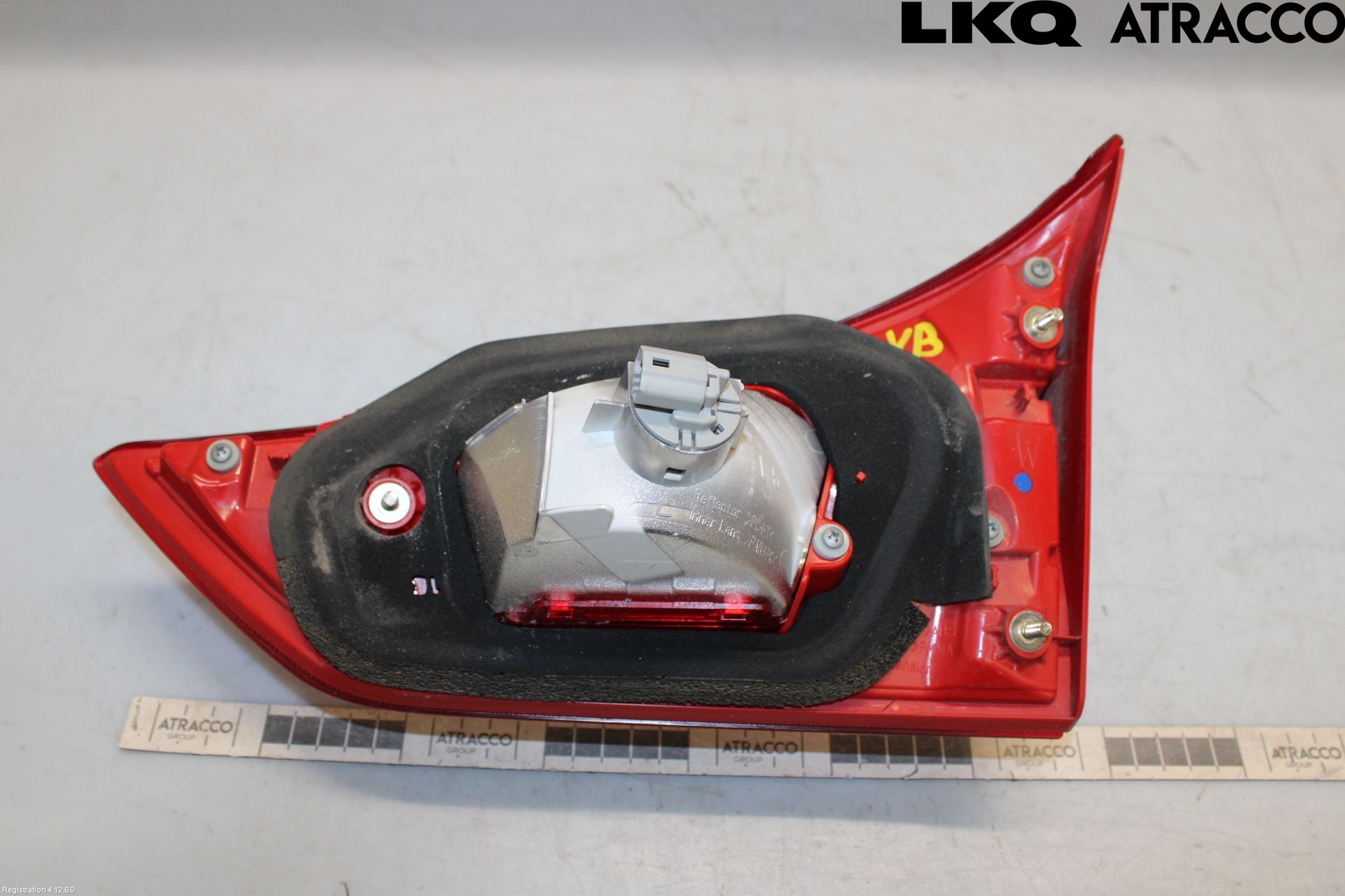 Toyota AURIS 13-19 Bakljus Lucka Vä