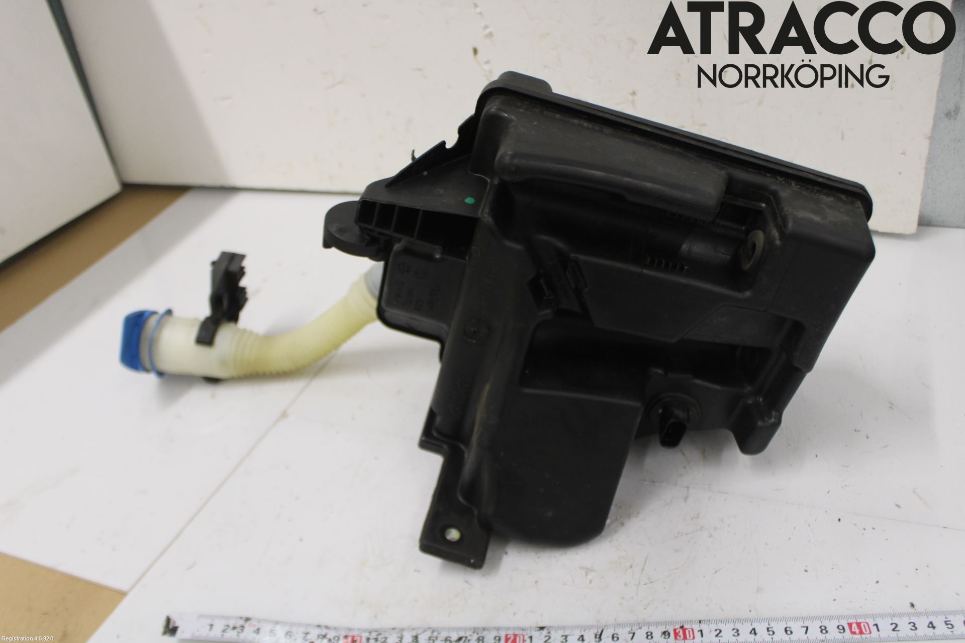 Audi A1/S1 11-18 Spolartank Vindruta-Strål