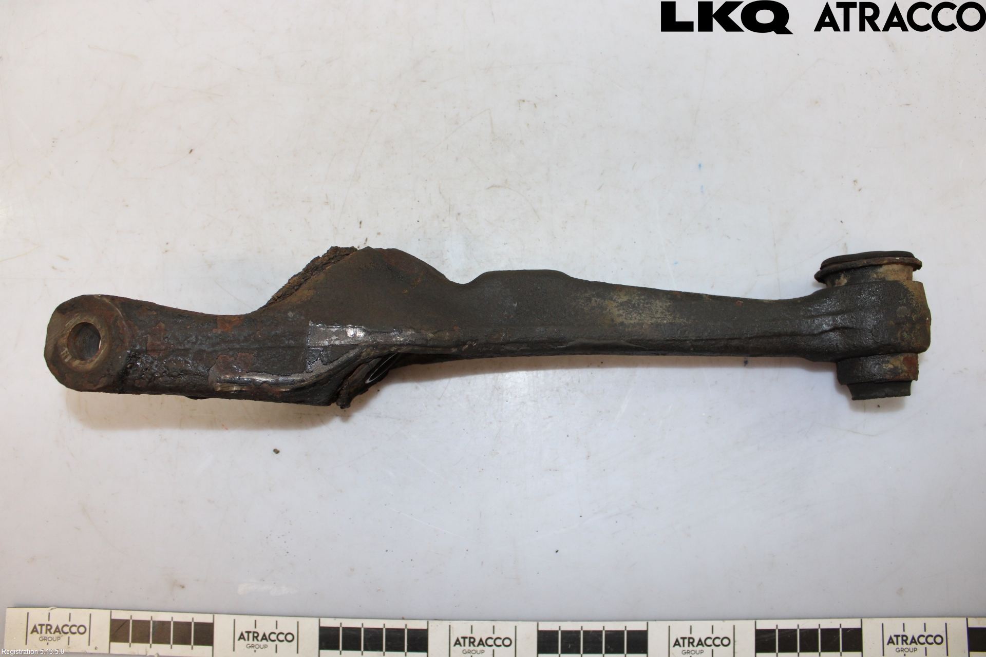 Volvo 740 84-87 Bärarm Fram Undre Hö