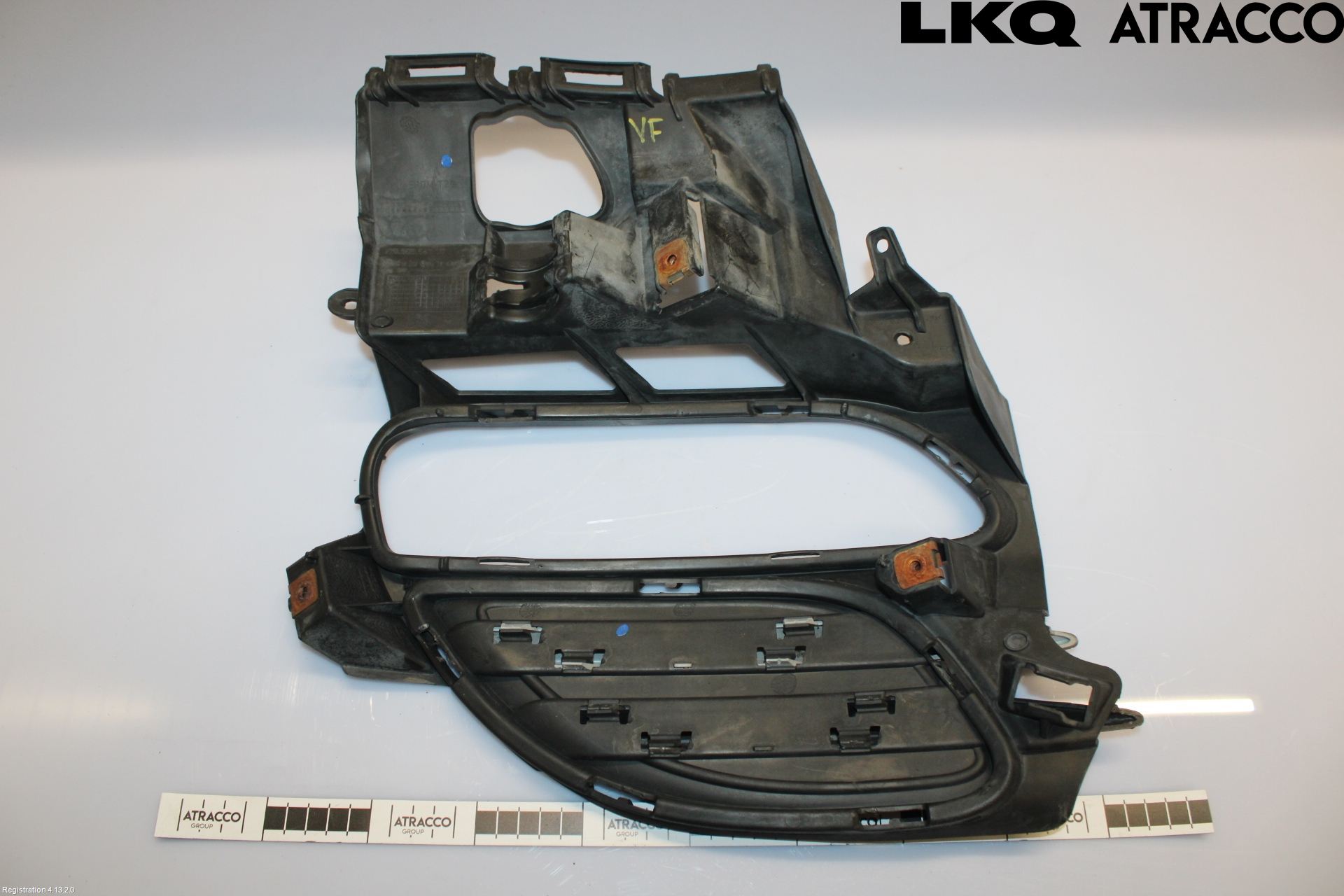 Porsche PANAMERA 09- Dimljussarg Fram