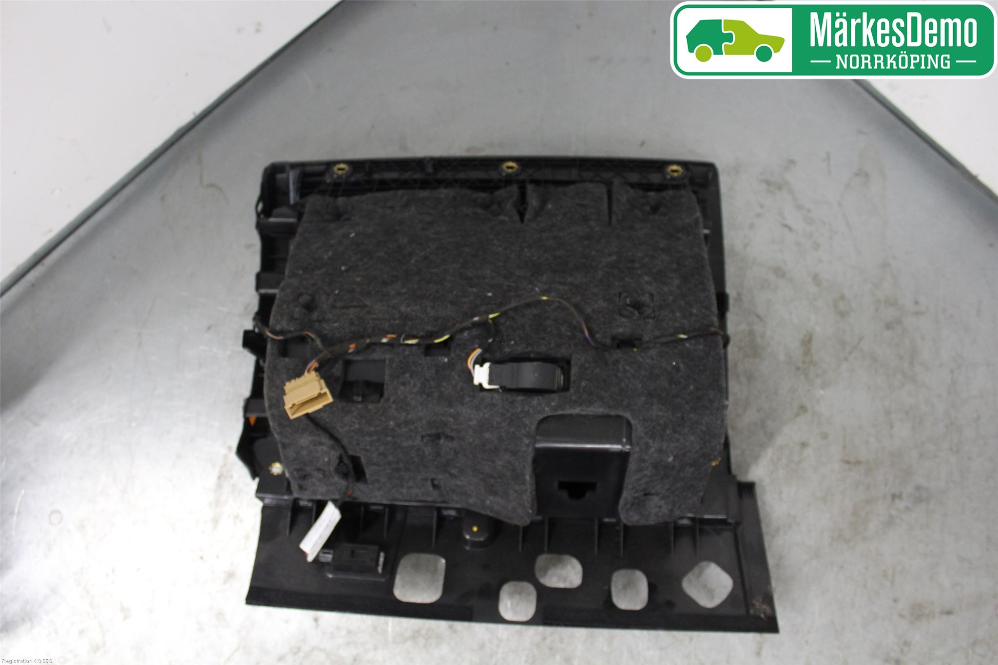 Audi A7/S7 4G 11-17 Handskfack