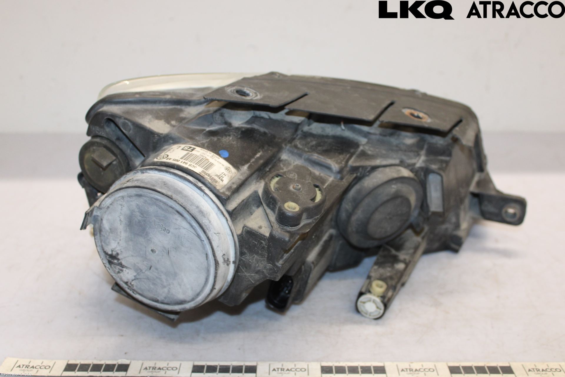 Volkswagen VW PASSAT 05-11 Strålkastare Vänster