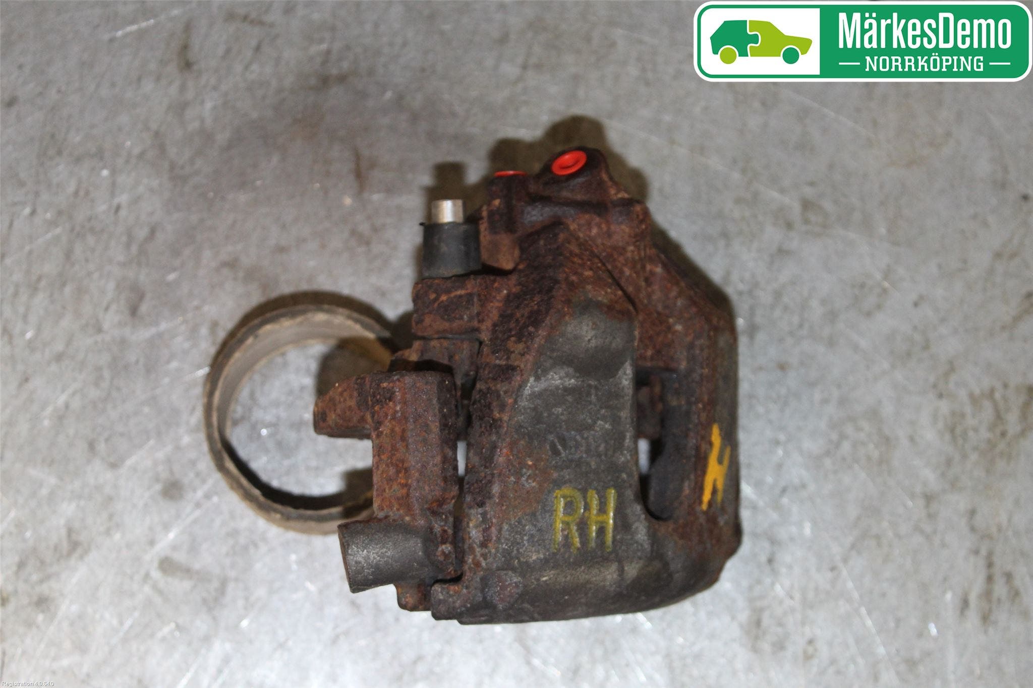 Ford KUGA 08-12 Bromsok Fram Höger
