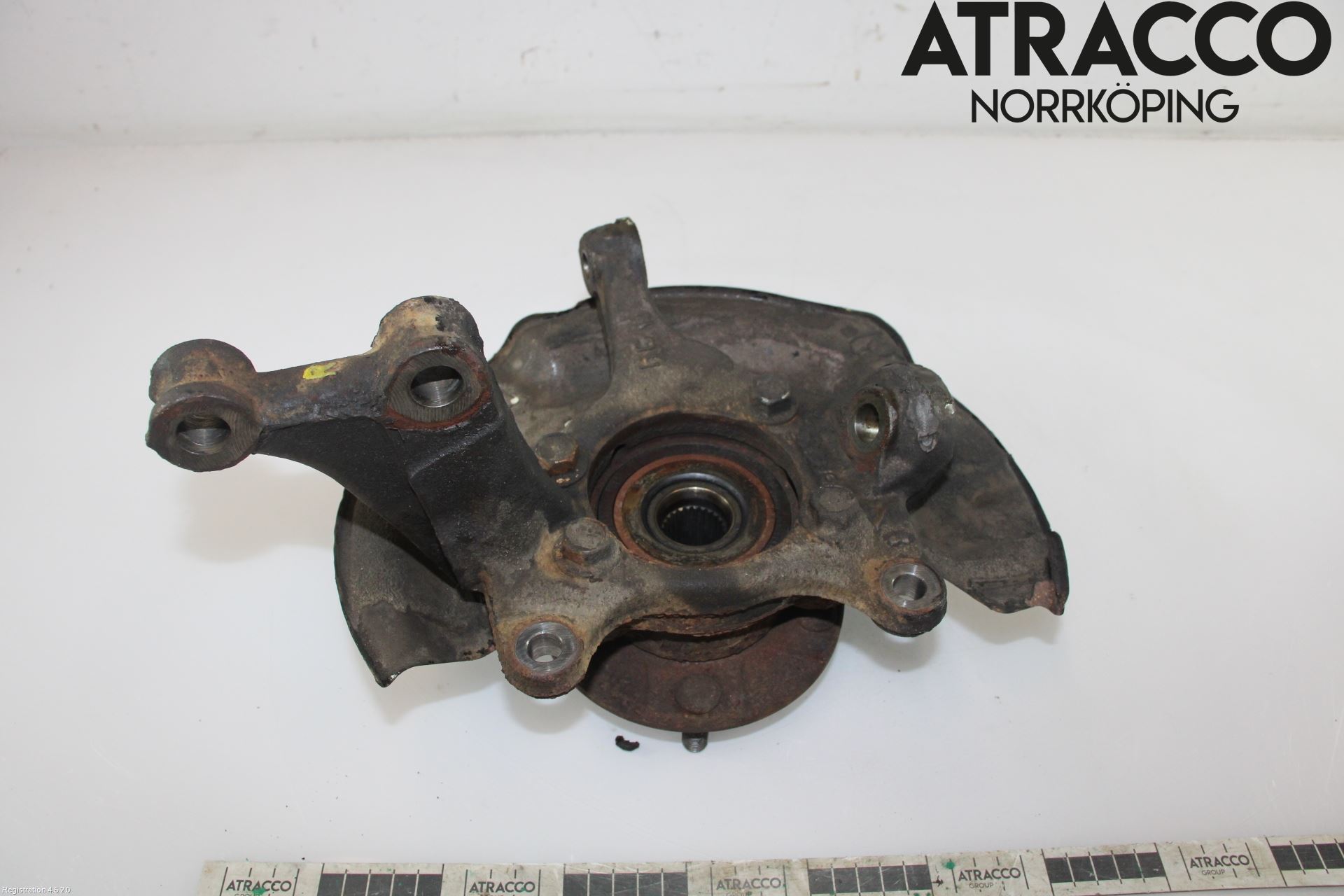 Toyota AVENSIS 09-15 Styrspindel Lagerhus Hö