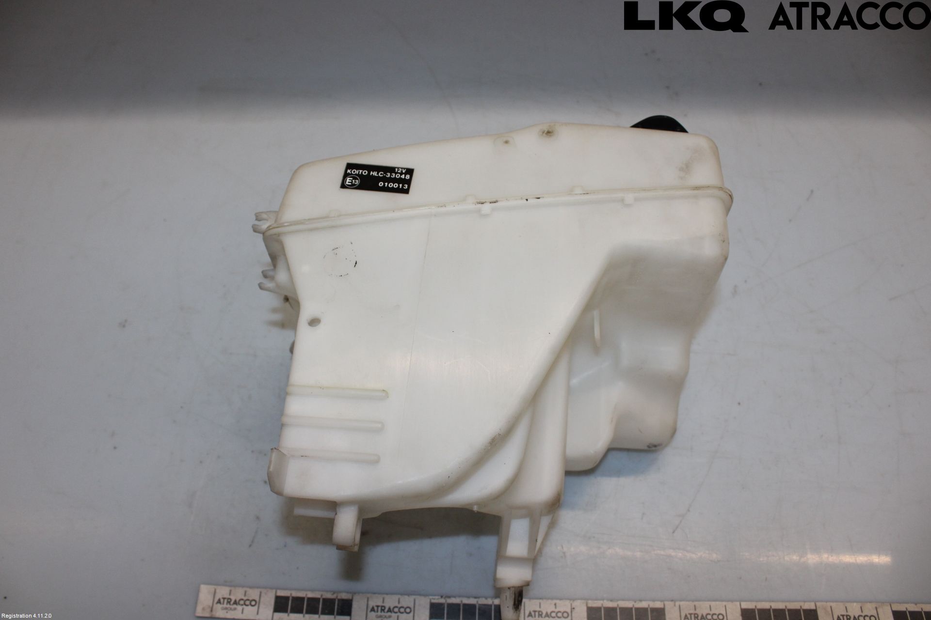 Toyota COROLLA 98-01 Spolartank Vindruta-Strål