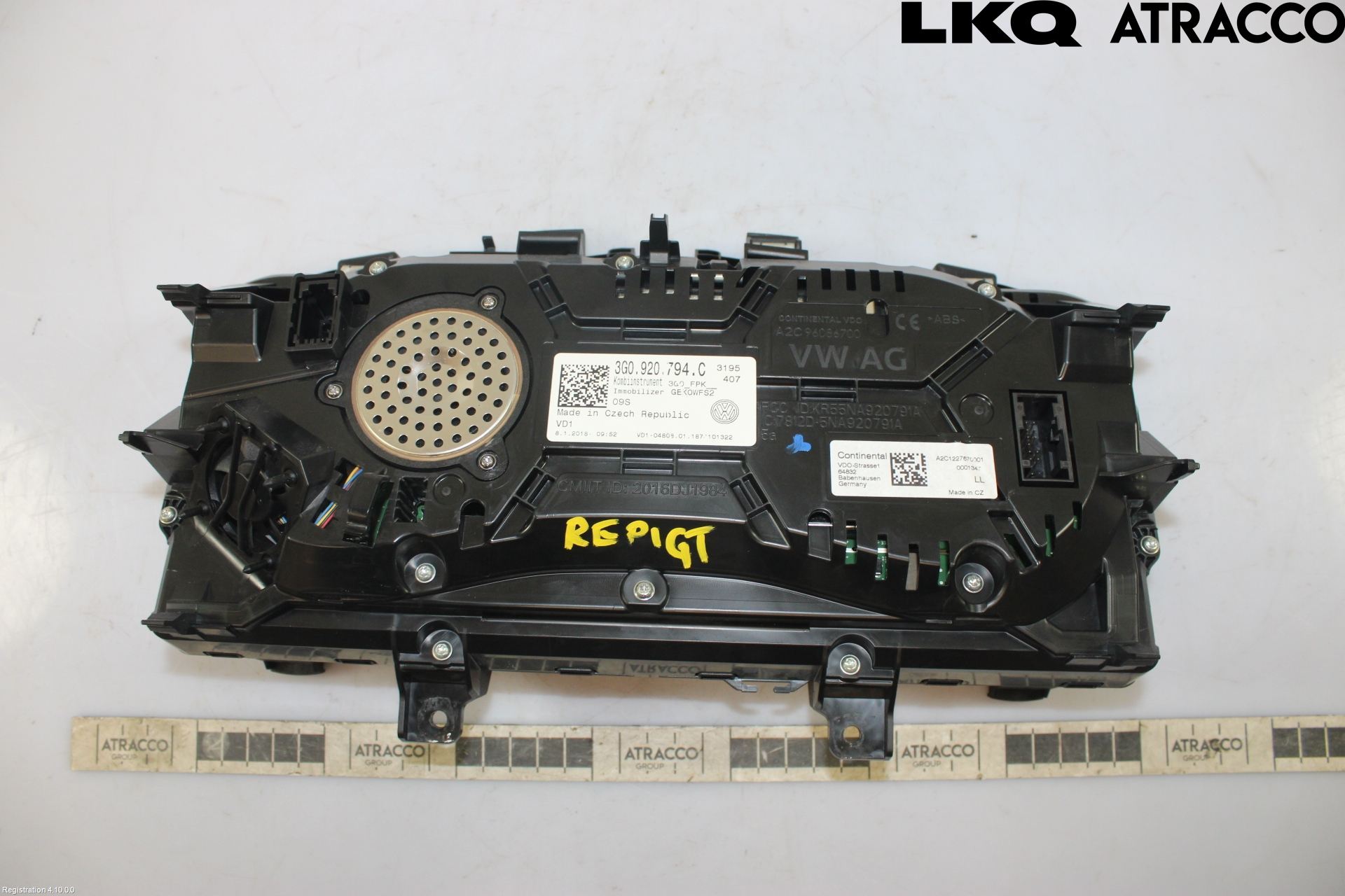 Volkswagen VW PASSAT 15-19 Instrument Komb