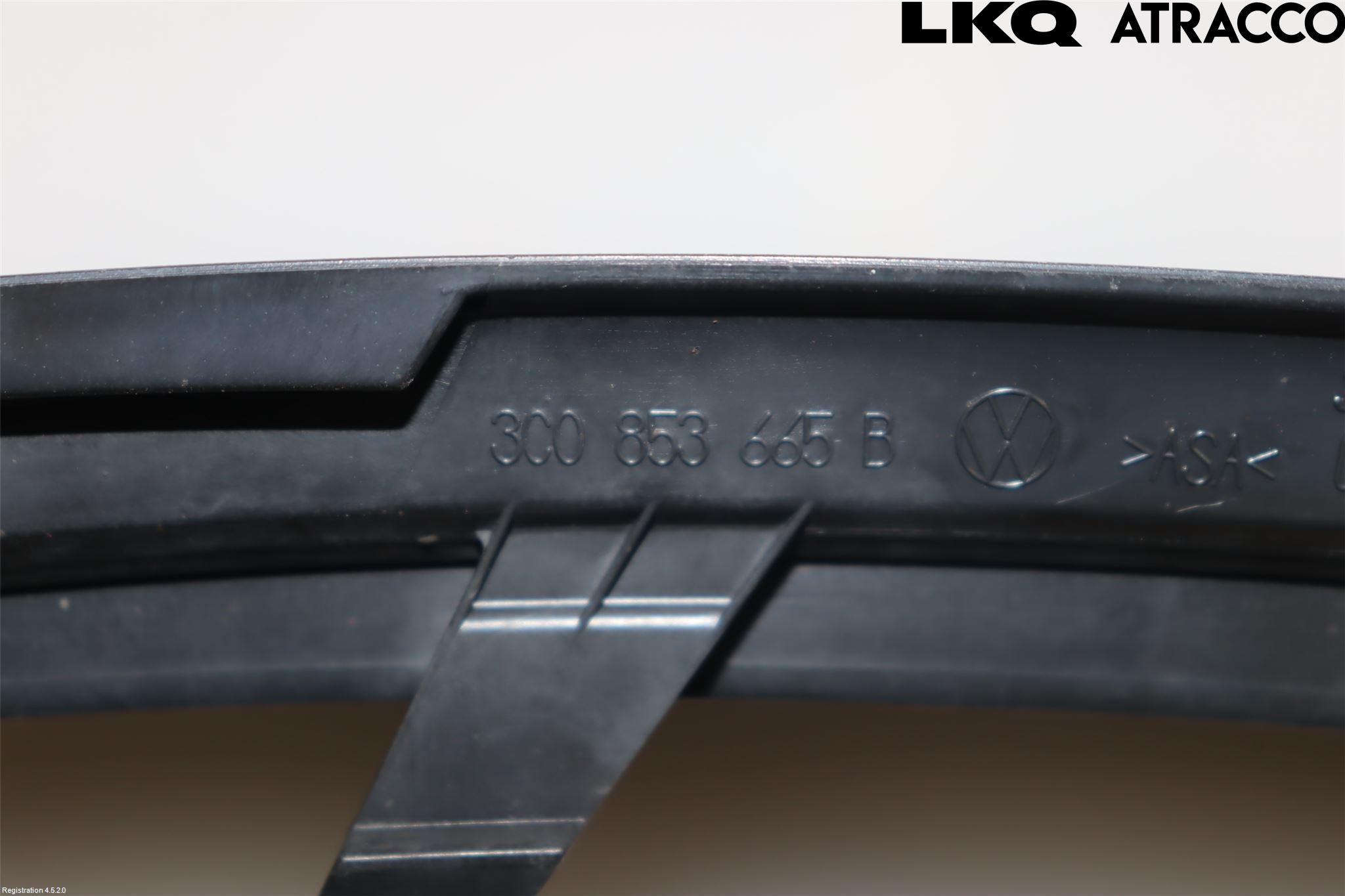 Volkswagen VW PASSAT 05-11 Grilldel Vänster