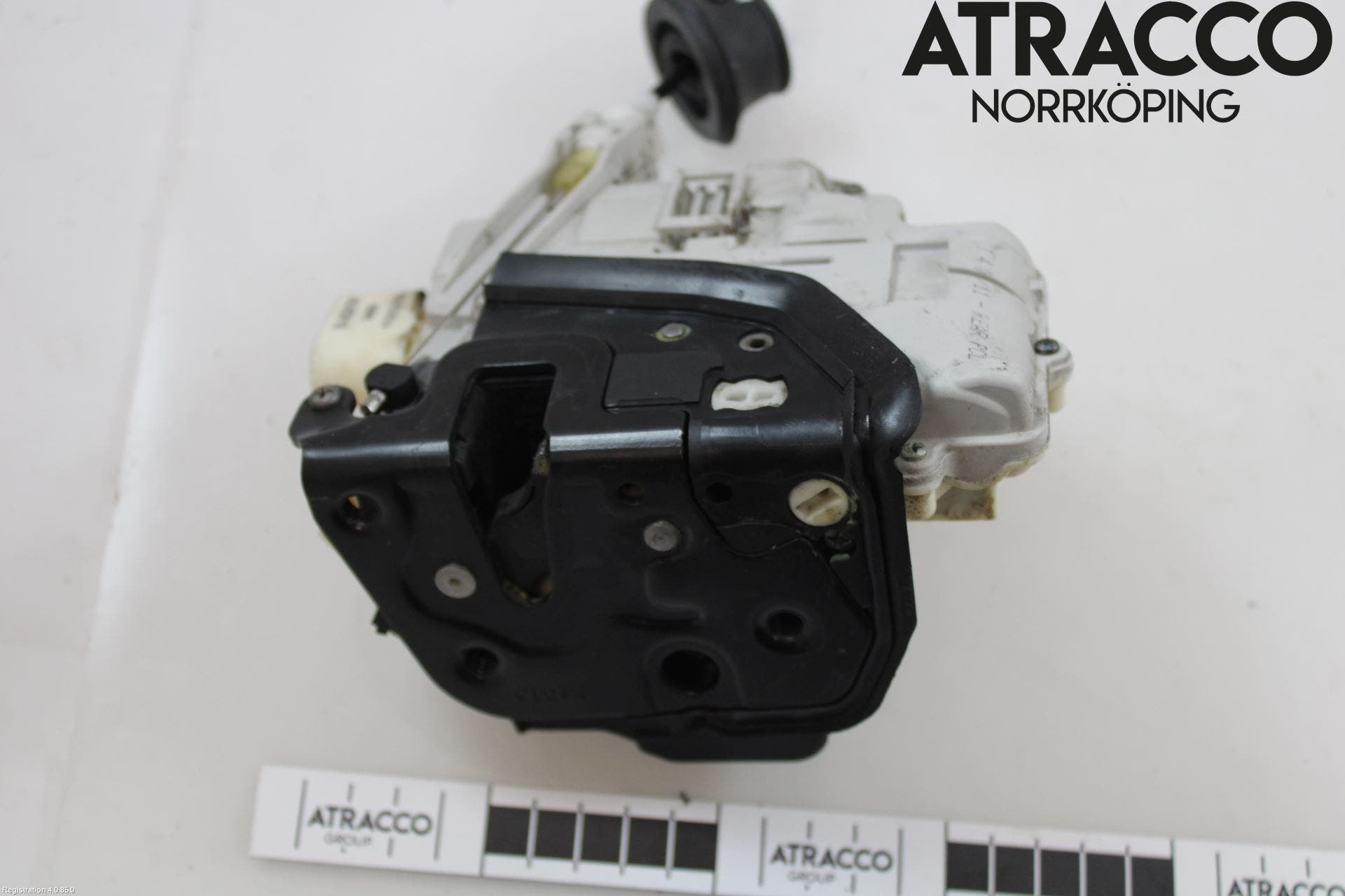 Audi A6/S6 05-11 Låskista-Dörrlås