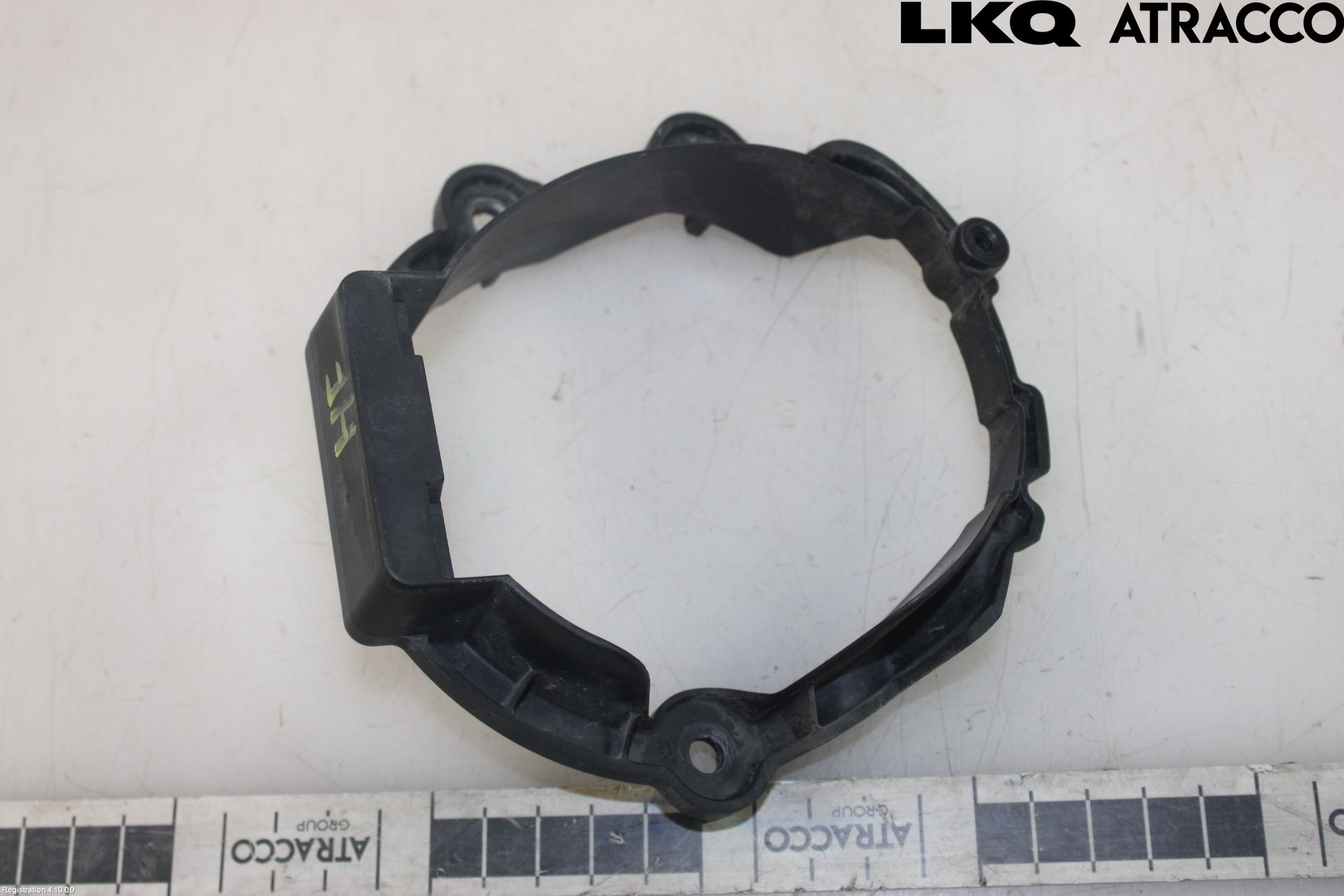 Toyota AVENSIS 09-15 Dimljussarg Fram