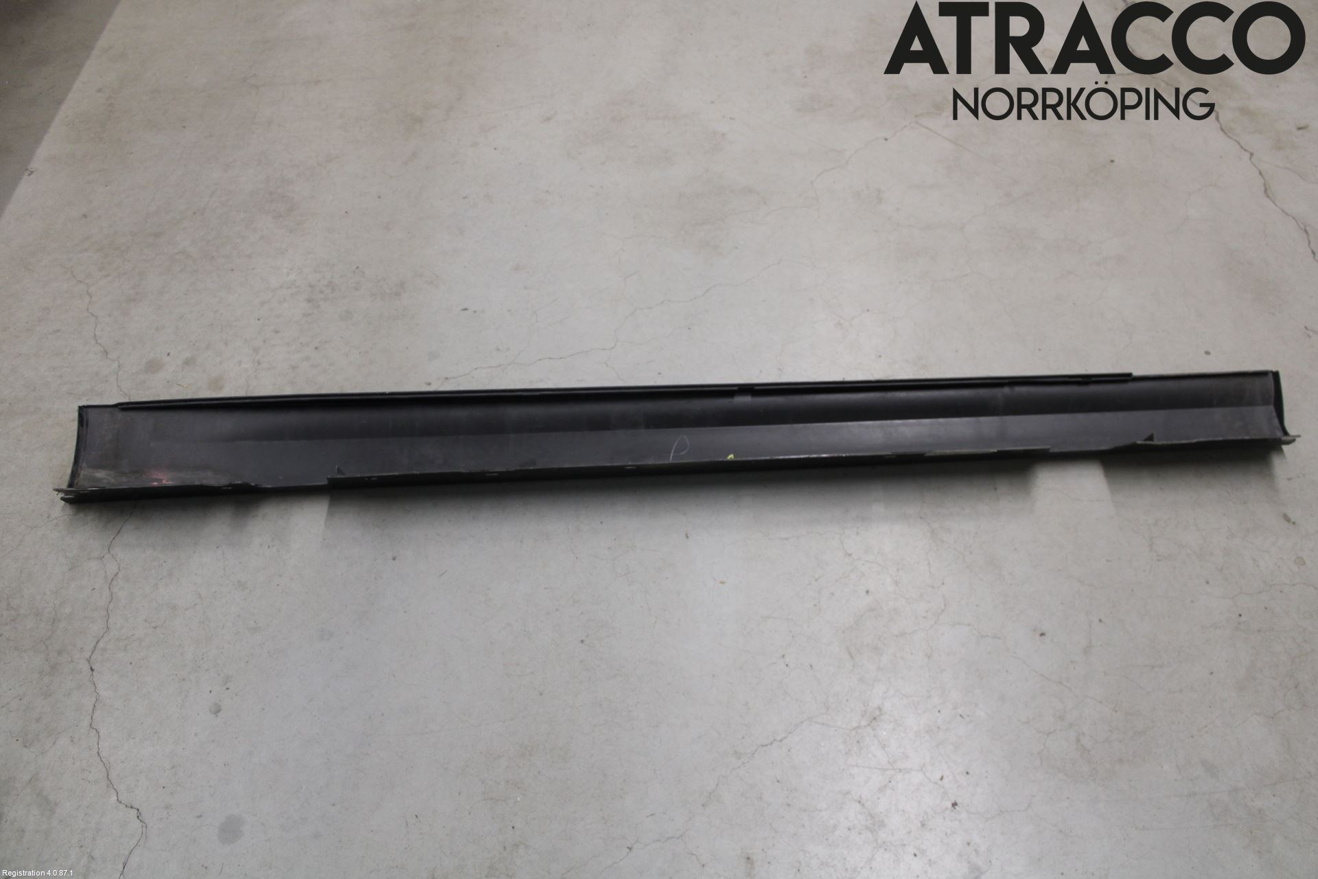 BMW 3 E90/91 SED/TOU 05-12 Sidokjol Vä