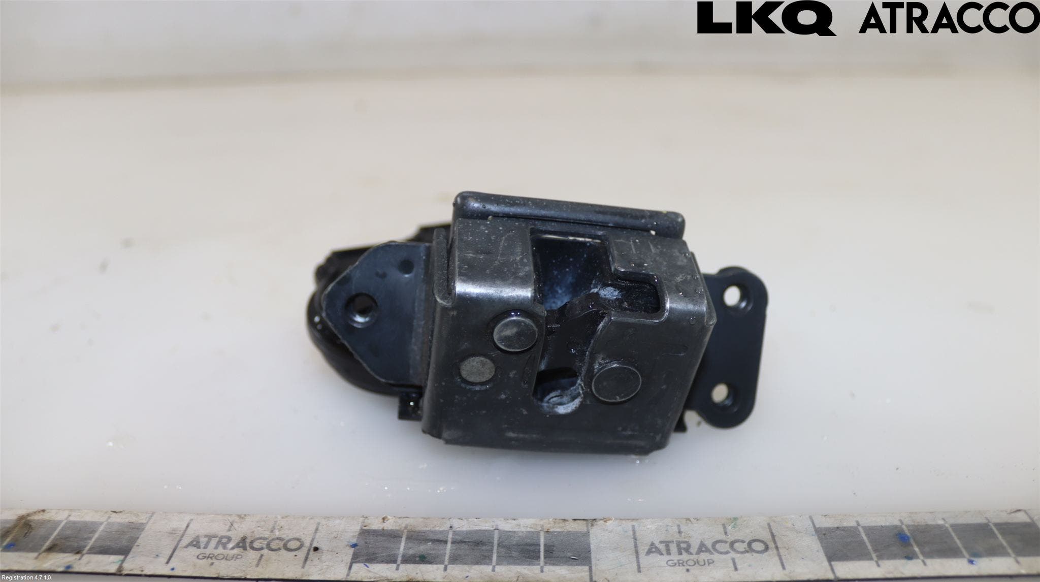 Toyota AURIS 10-12 Låskista Baklucka