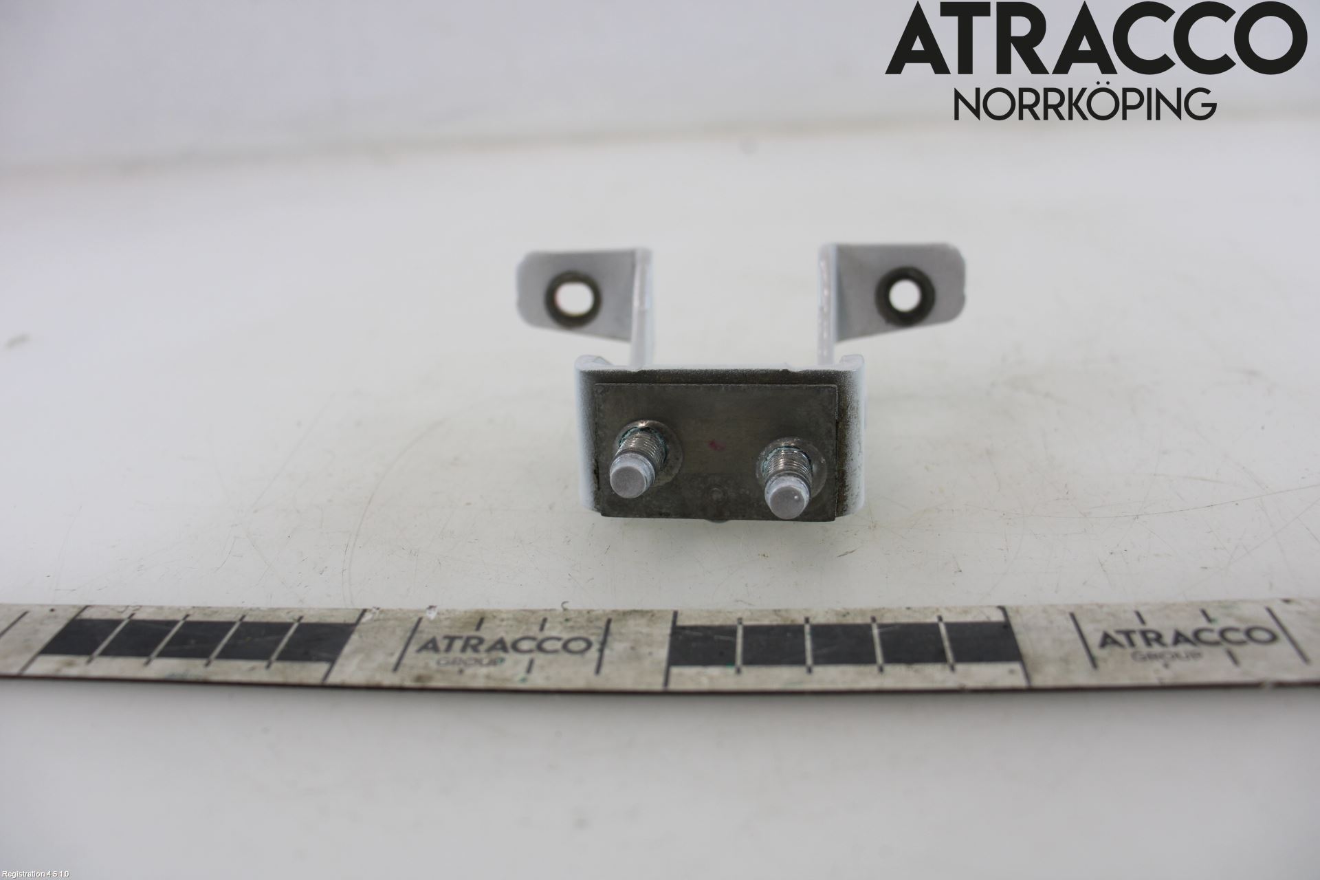 Kia CEED 12-18 Bakluckegångjärn Vä