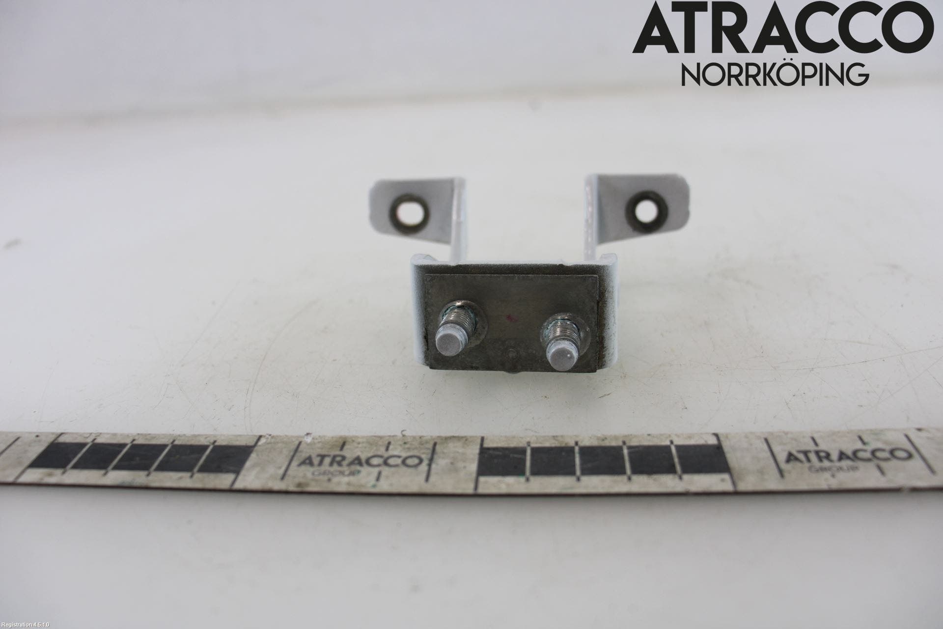 Kia CEED 12-18 Bakluckegångjärn Vä