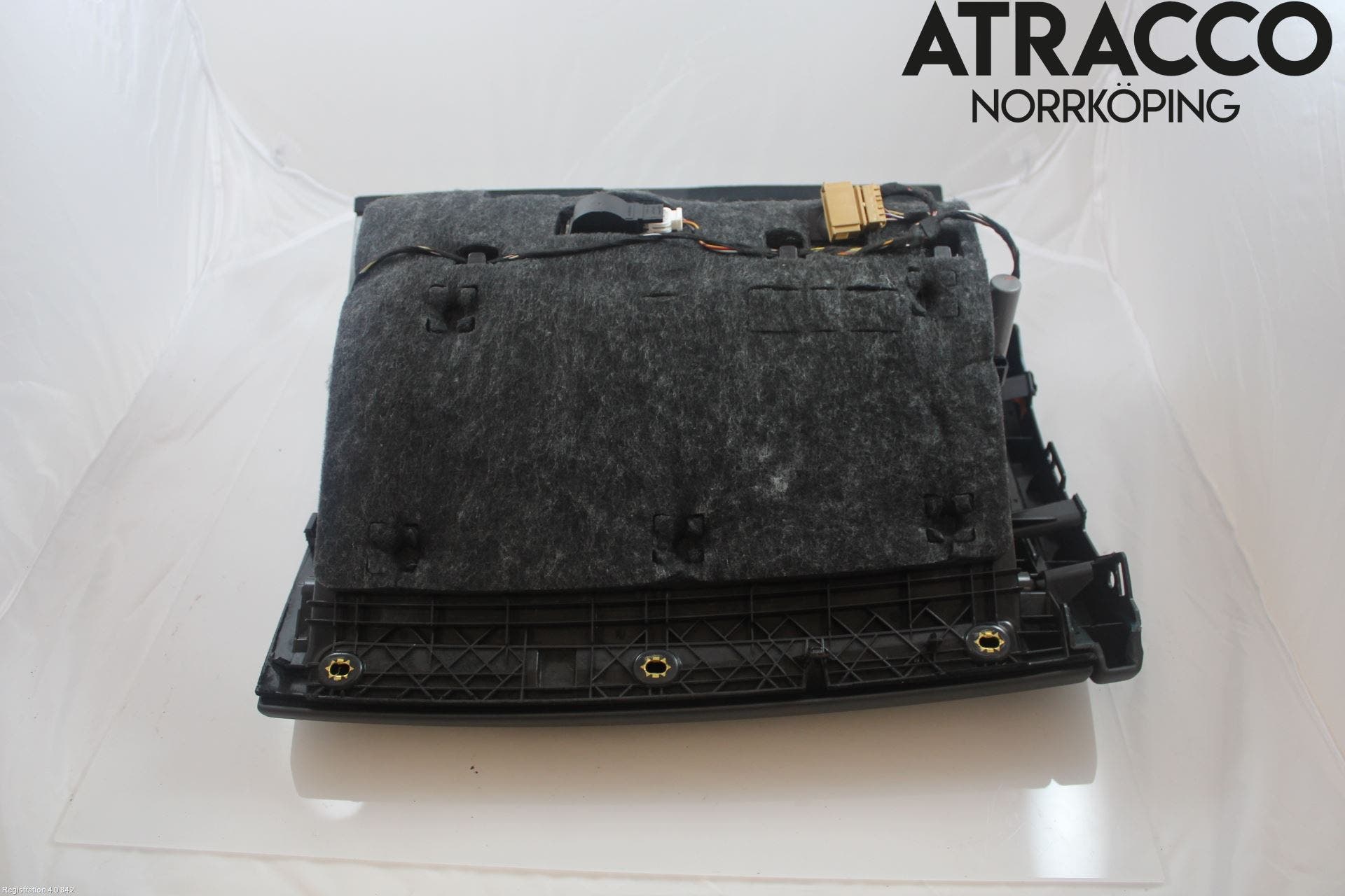 Audi A6 ALLROAD 12-18 Handskfack