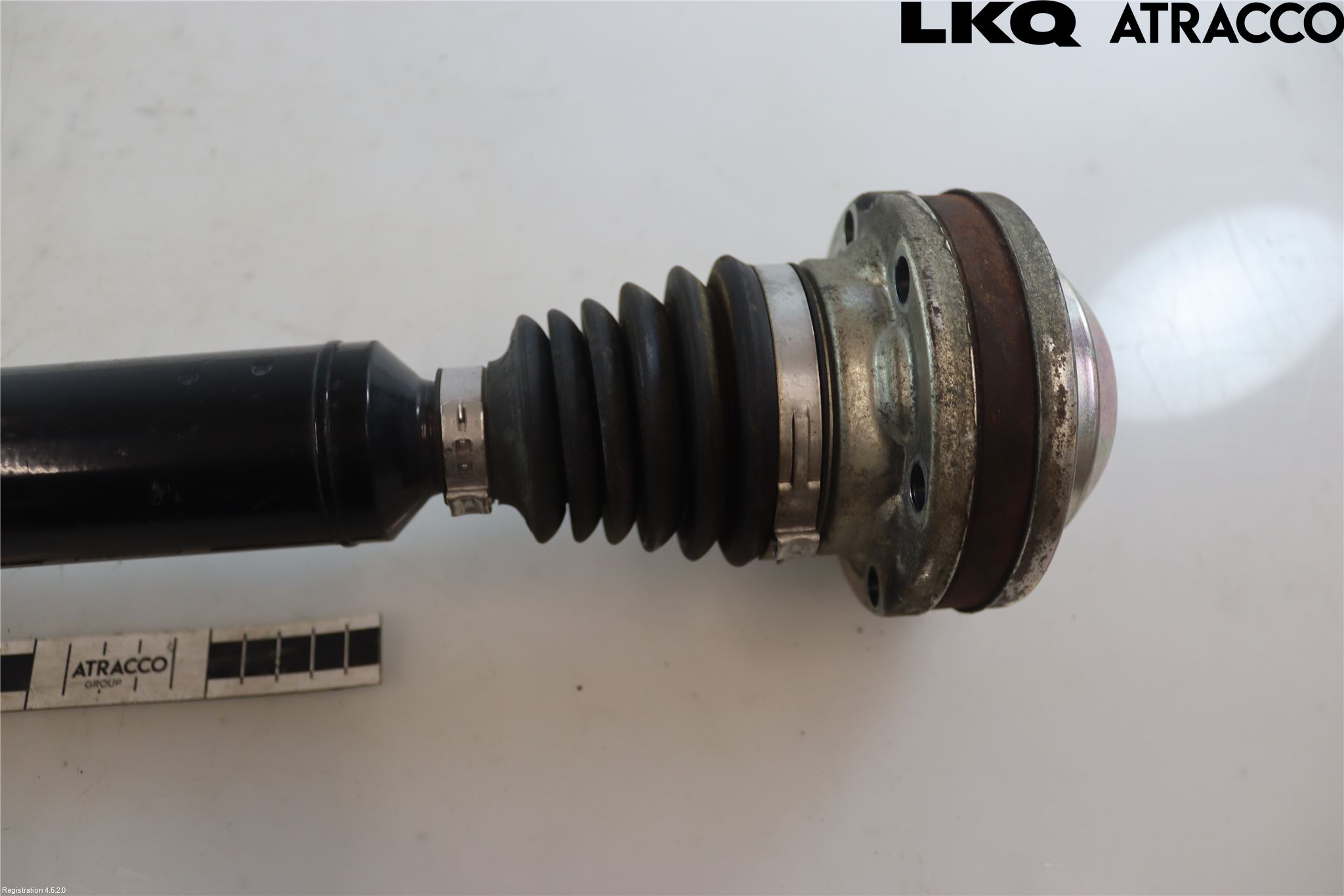 Volkswagen VW PASSAT 05-11 Drivaxel Fram Höger