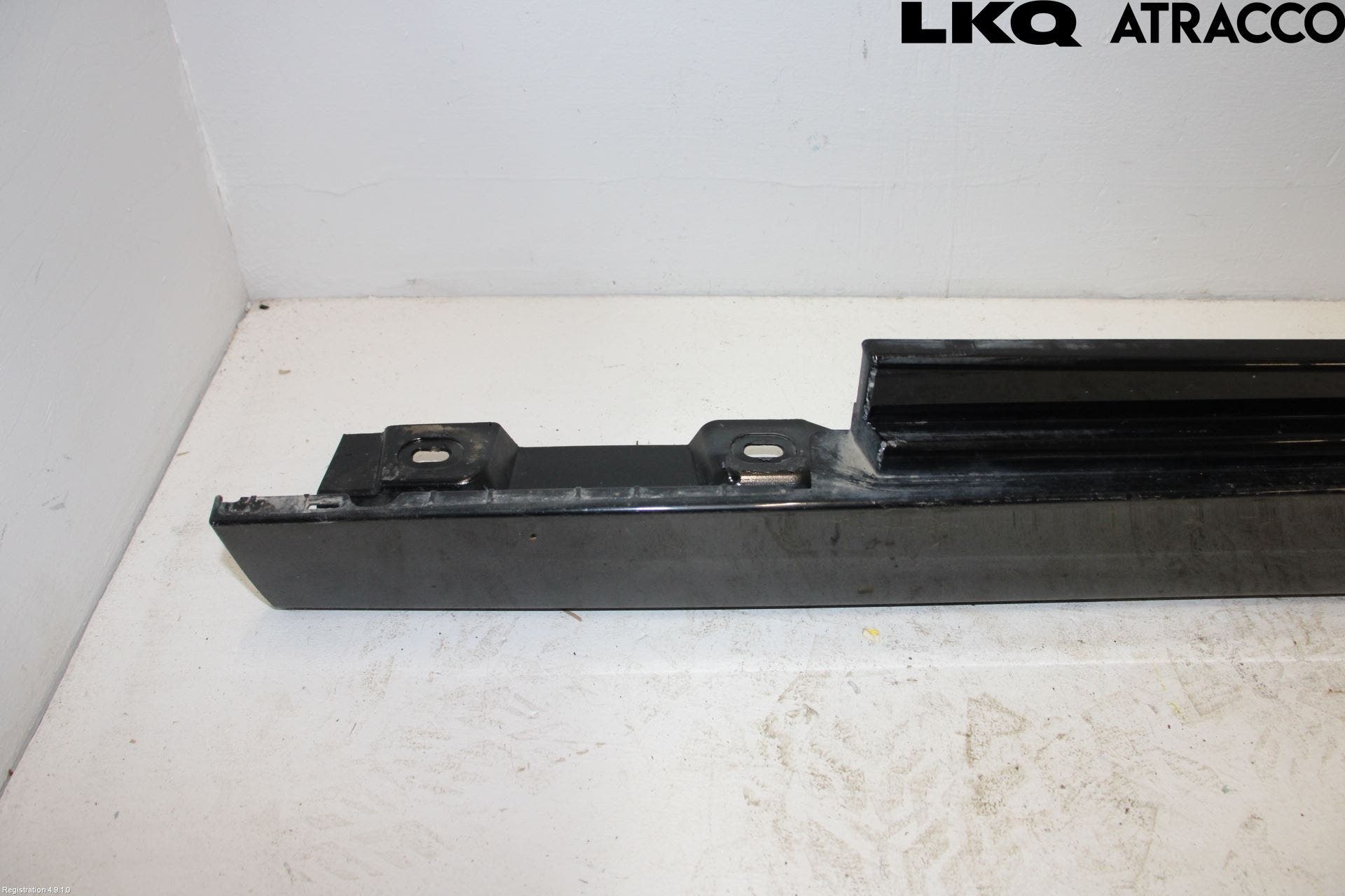 BMW 5 F10/F11/F18 09-17 Sidokjol Vä