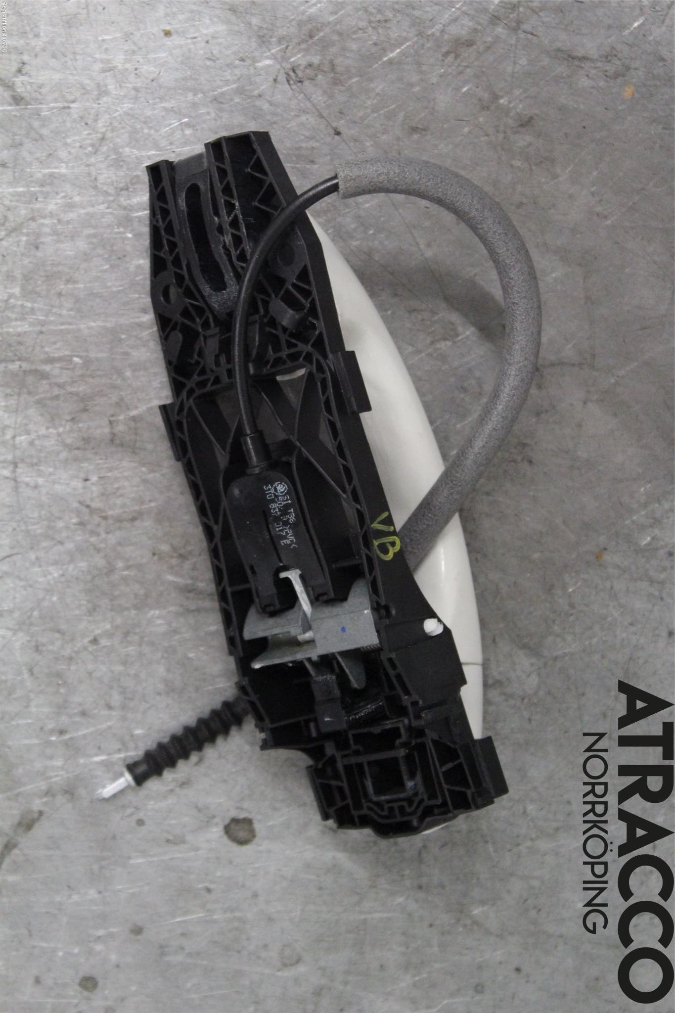 Skoda KAMIQ 20- Dörrhandtag Yttre Vä