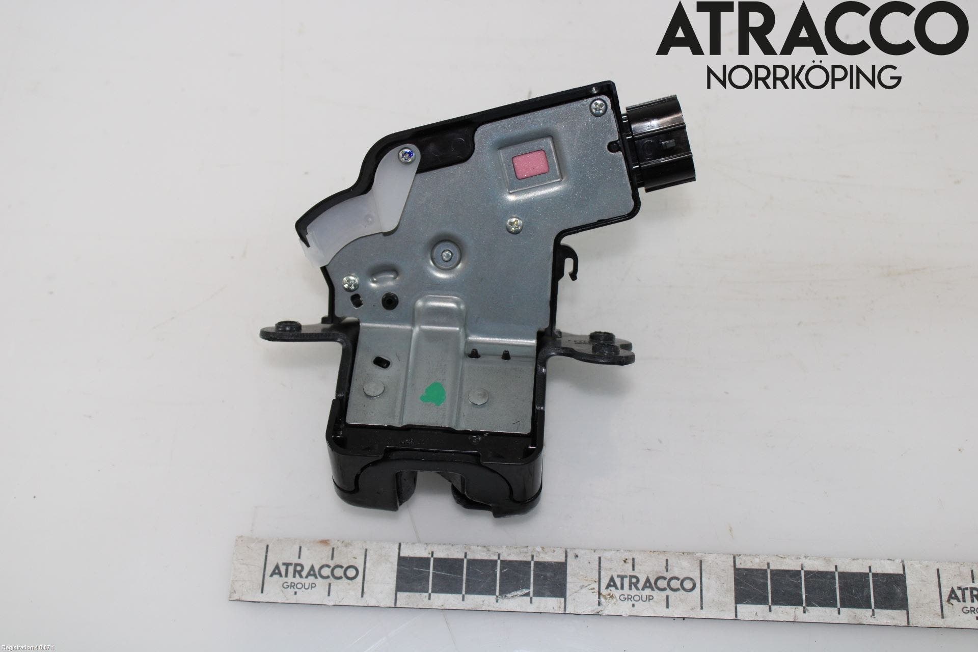 Toyota C-HR 16-23 Låskista Baklucka