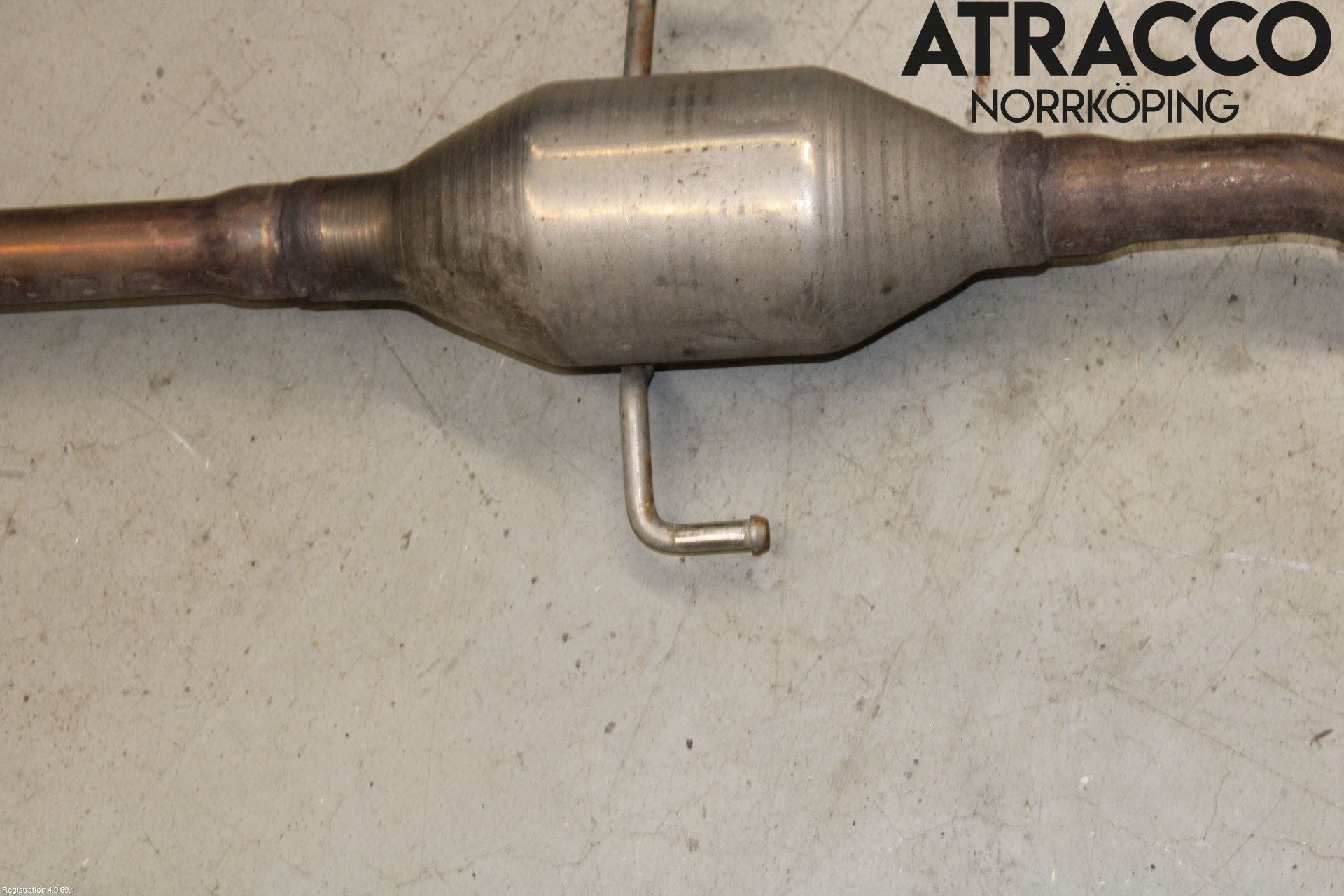 Toyota AYGO 15-21 Avgas Halvsats