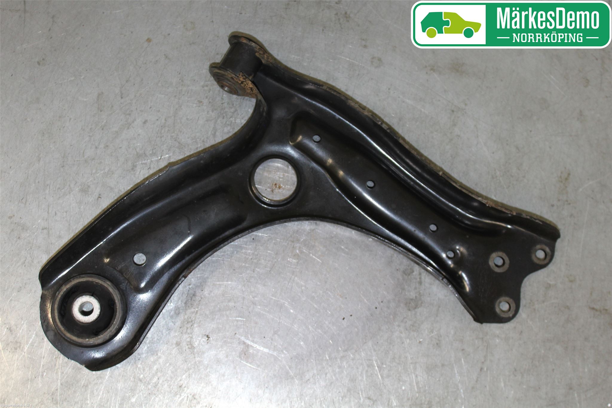 Volkswagen VW POLO 10-17 Bärarm Fram Undre Vä