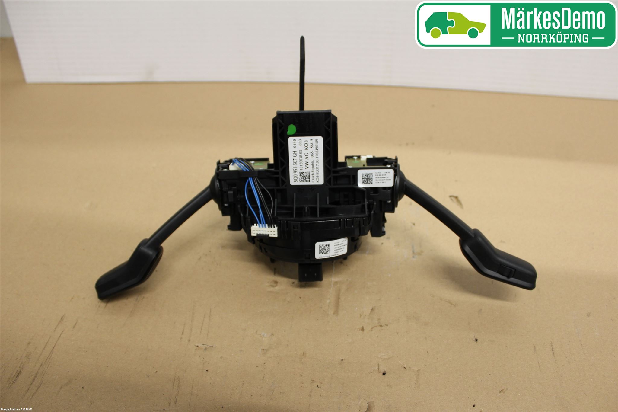 Volkswagen VW GOLF / E-GOLF VII 13-20 Spakcentral