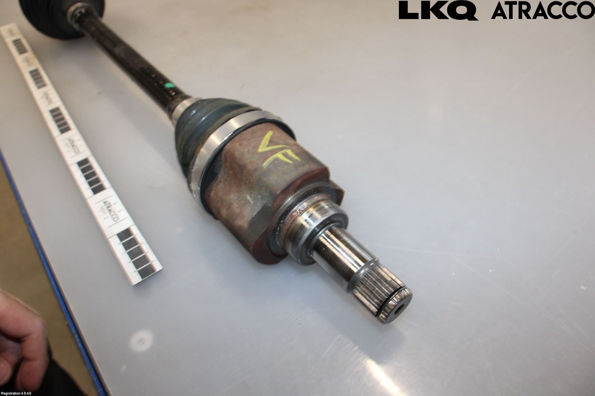 Volkswagen VW UP! / E-UP! Drivaxel Fram Vänster