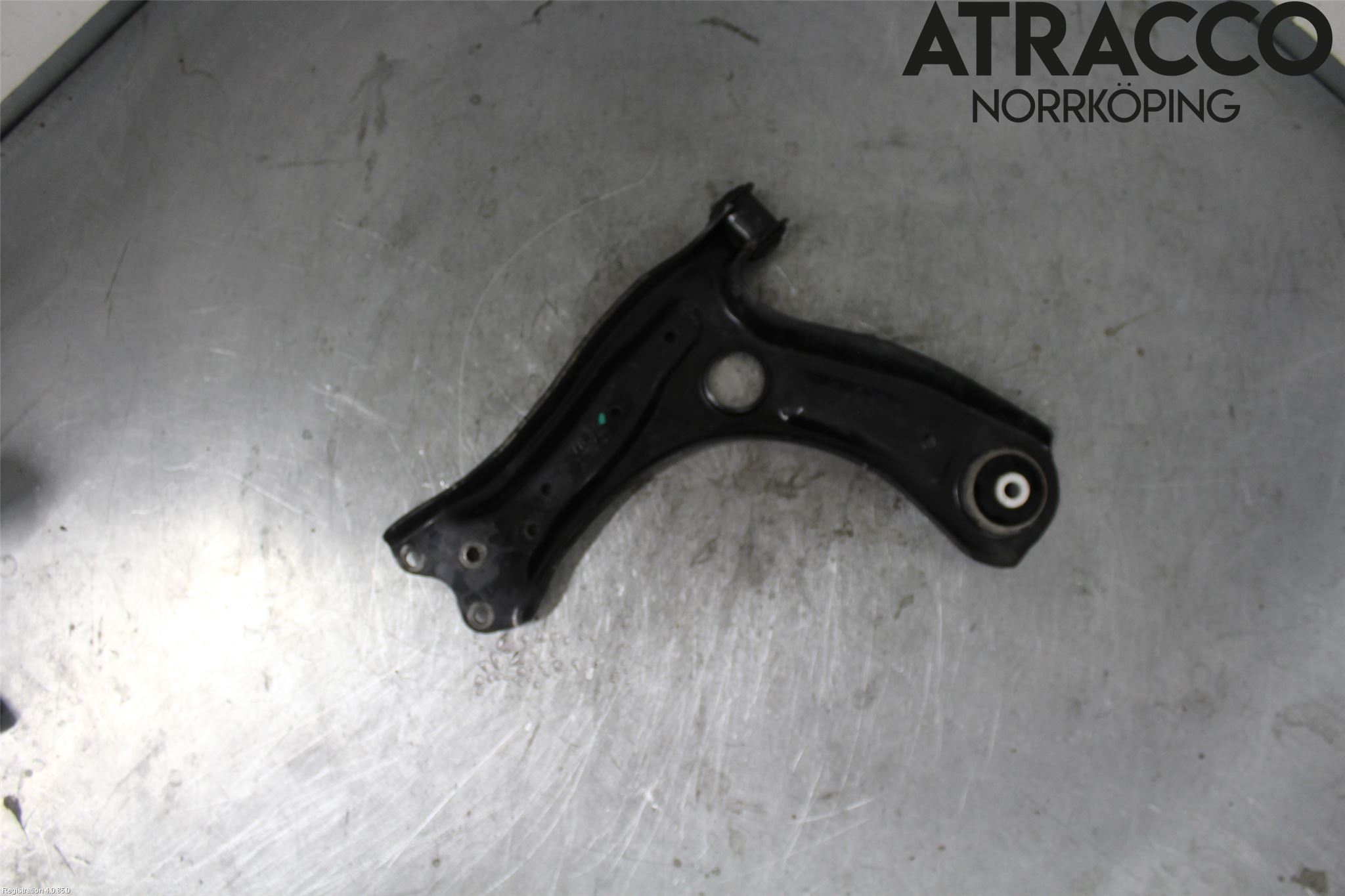 Skoda FABIA 15-21 Bärarm Fram Undre Hö