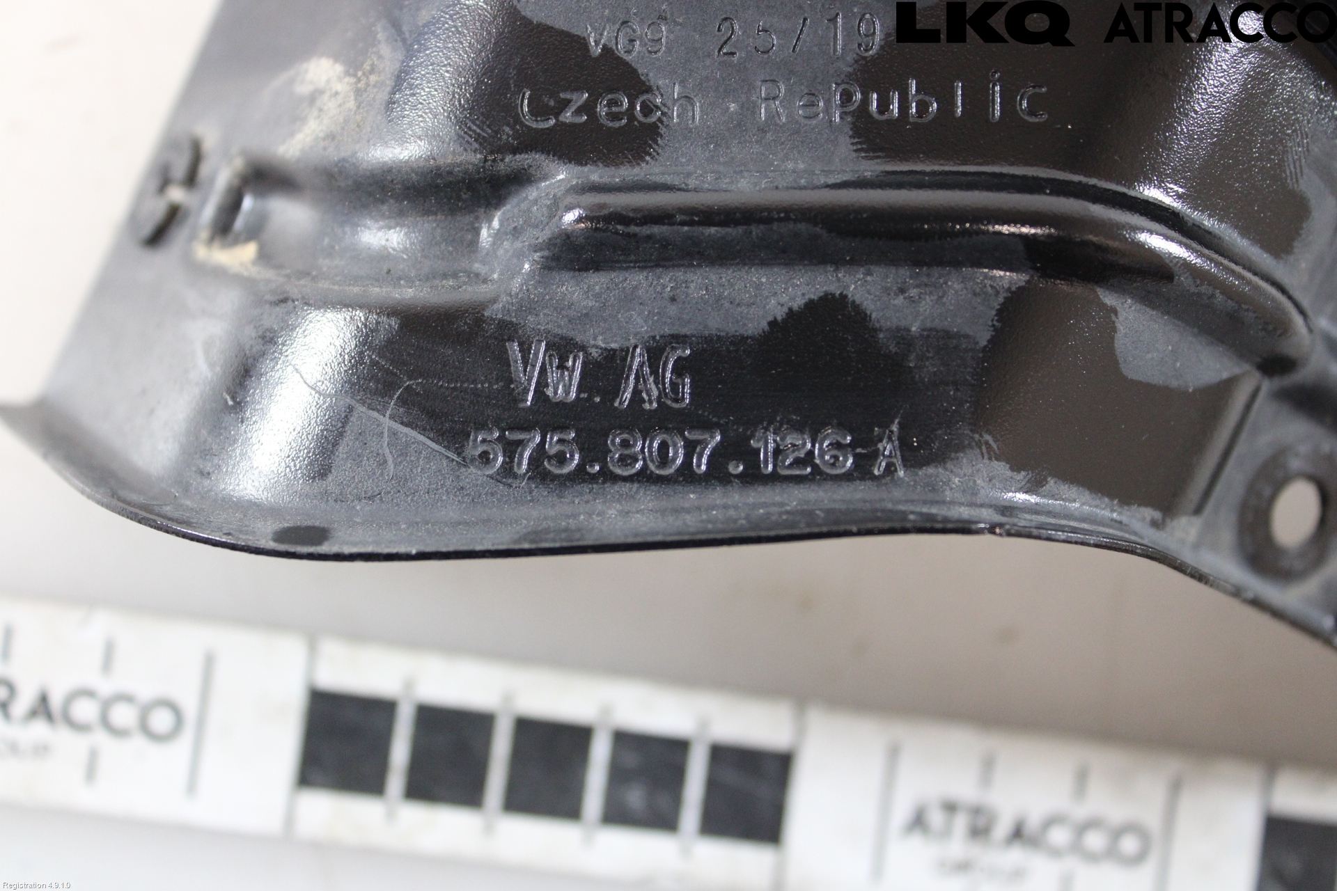 Seat ATECA 16->> Stötfångarfäste Bak Hö