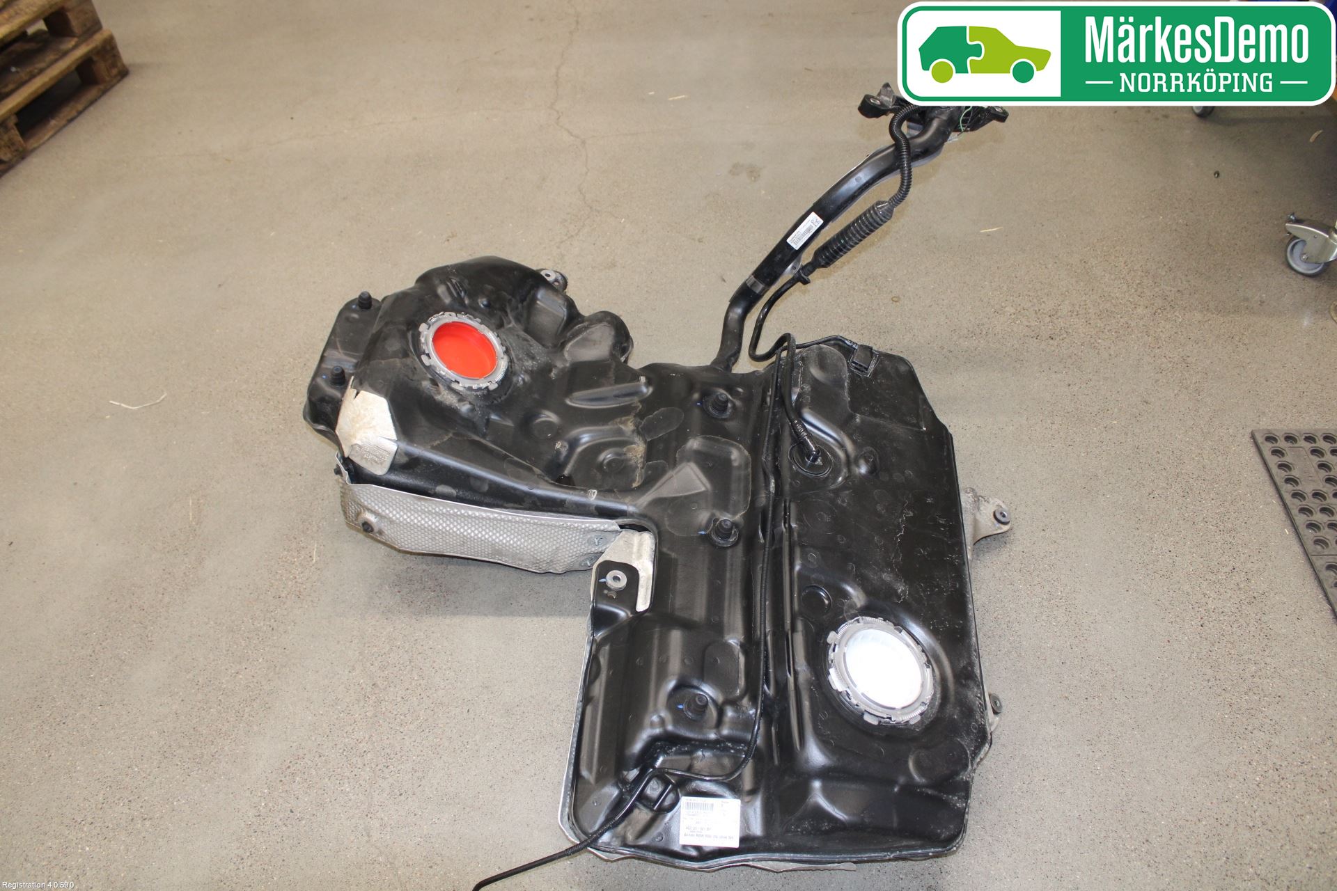 Audi A6/S6 4G 11-18 Bränsletank Insprutning