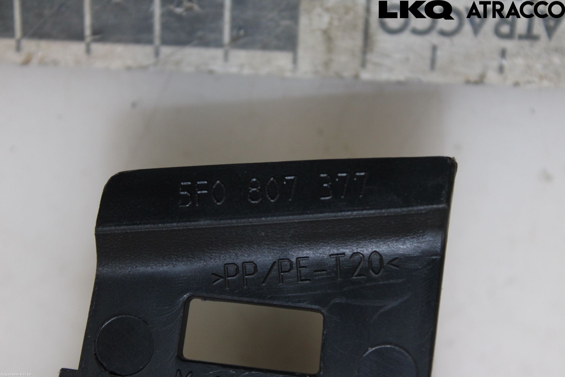 Seat LEON 13-20 Stötfångarfäste Bak Vä