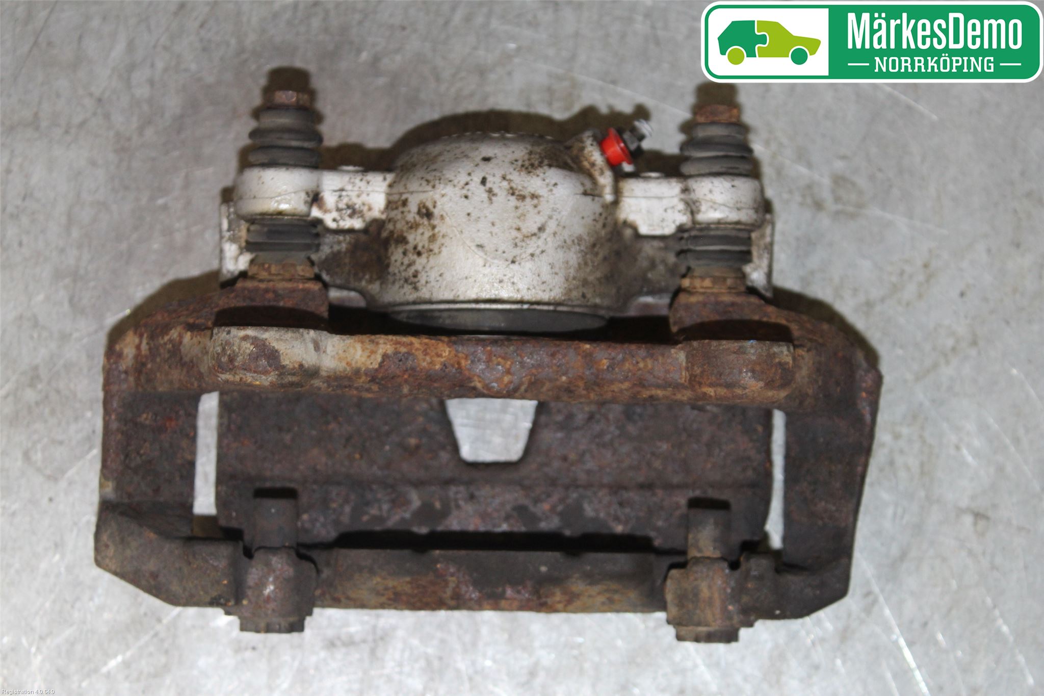 Audi Q5 09-16 Bromsok Fram Vänster