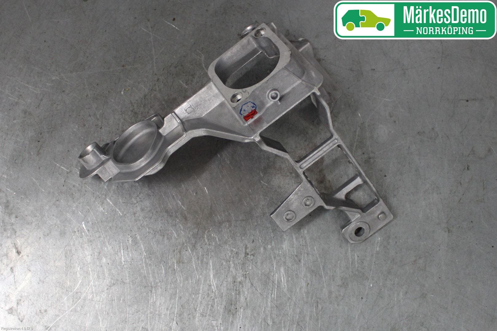 Audi A6 F2/C8 19- Pedalställ