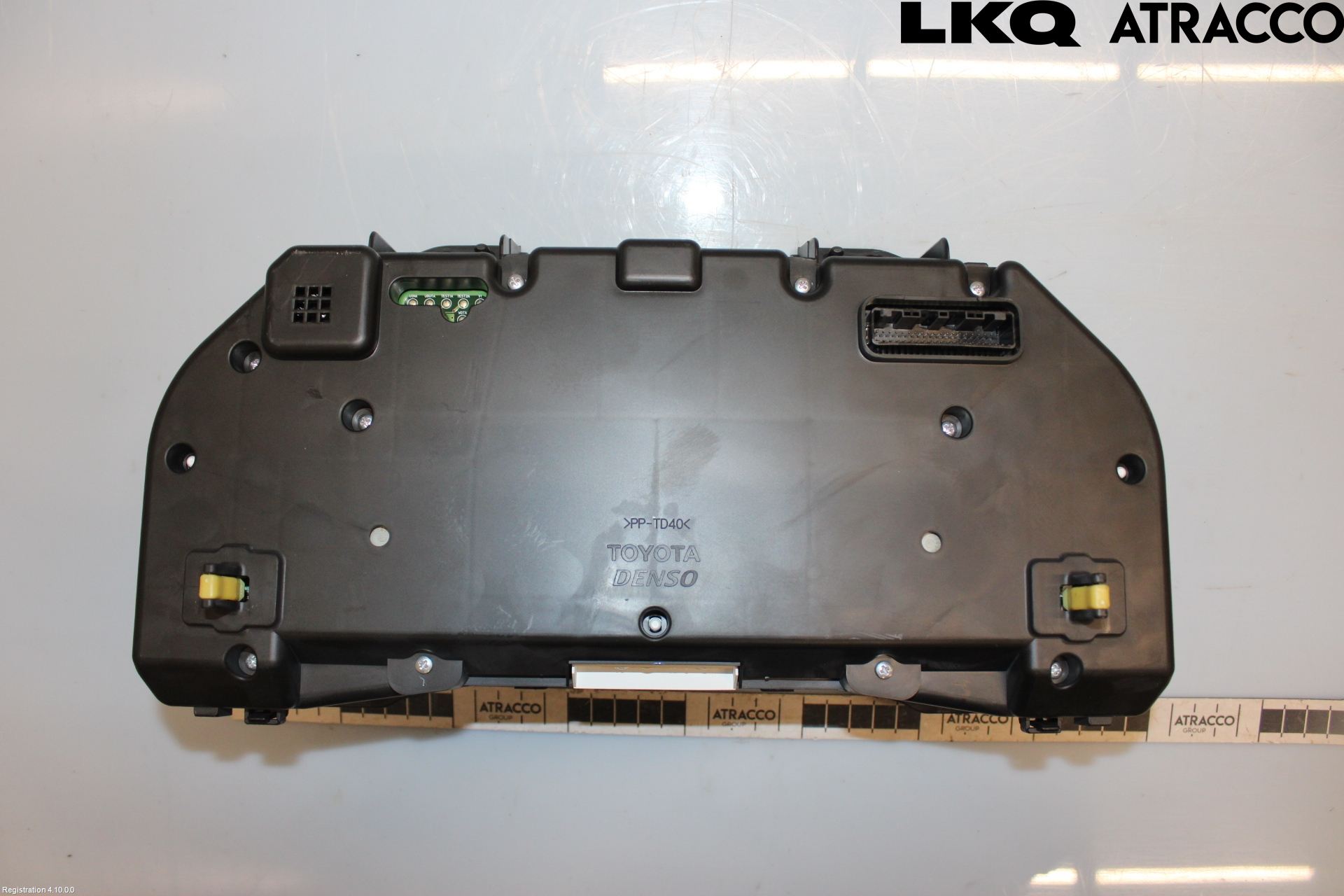 Toyota AVENSIS 09-15 Instrument Komb