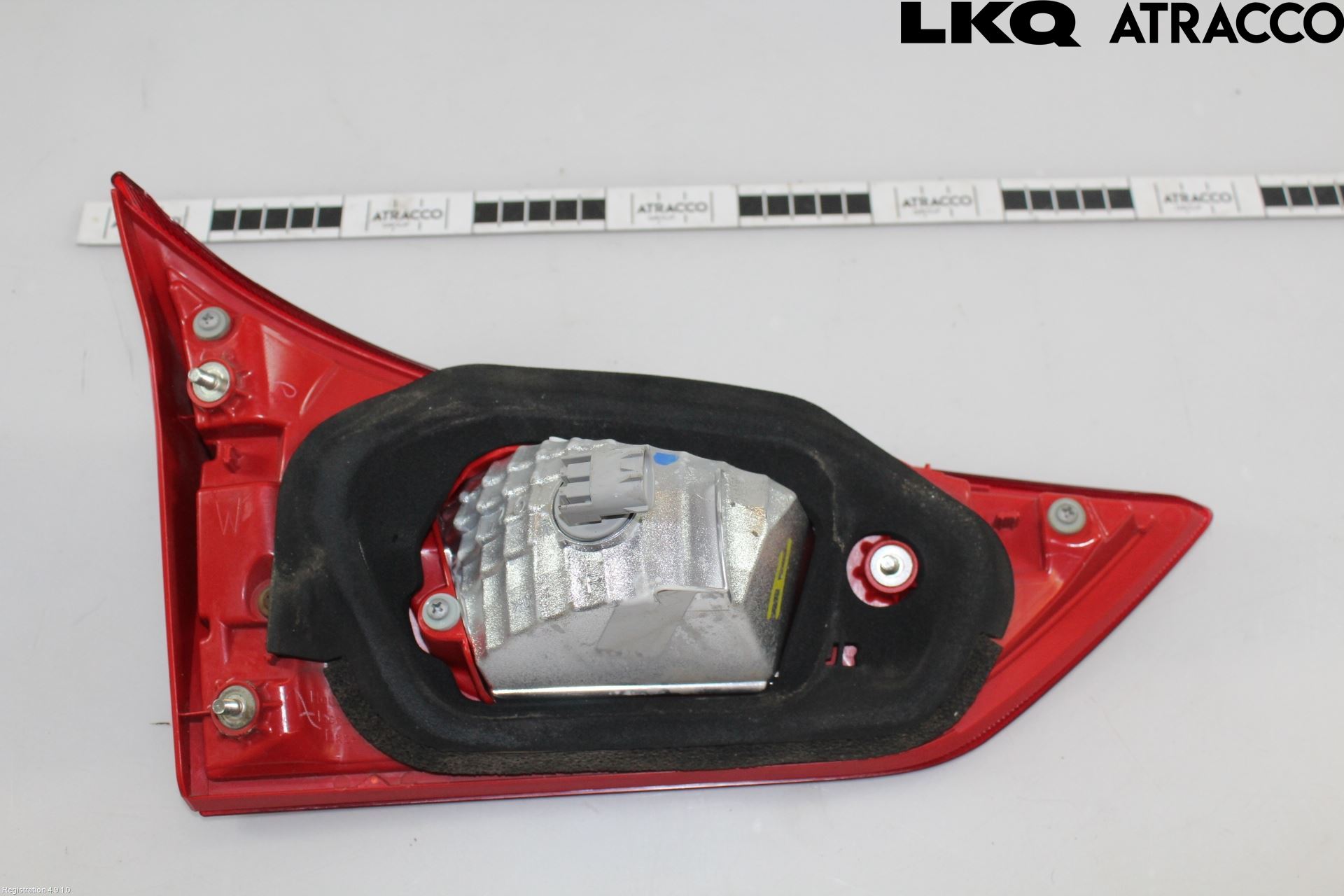 Toyota AURIS 13-19 Bakljus Lucka Hö