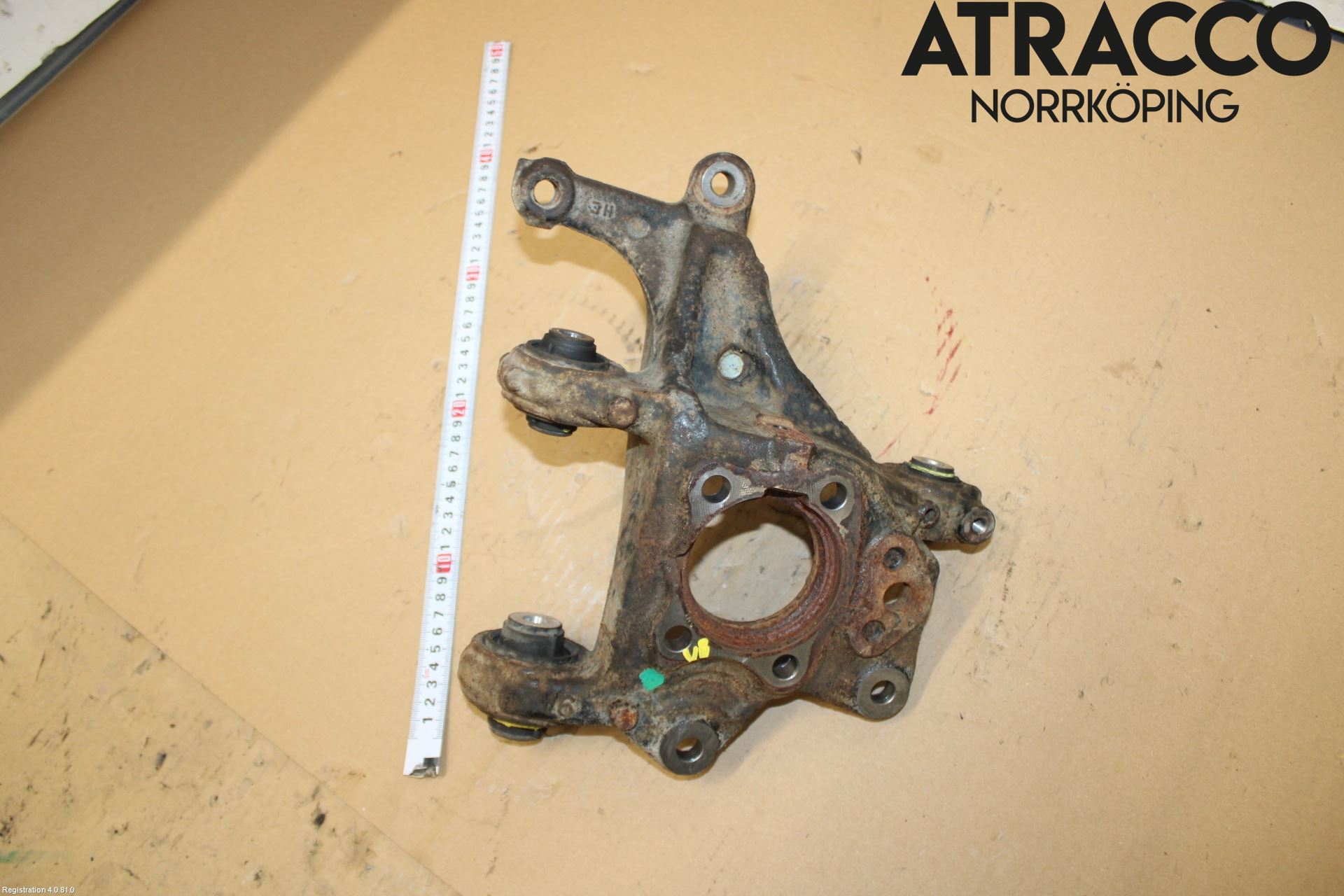 Toyota RAV4 19- Hjullagerhus-Spindel Vä B