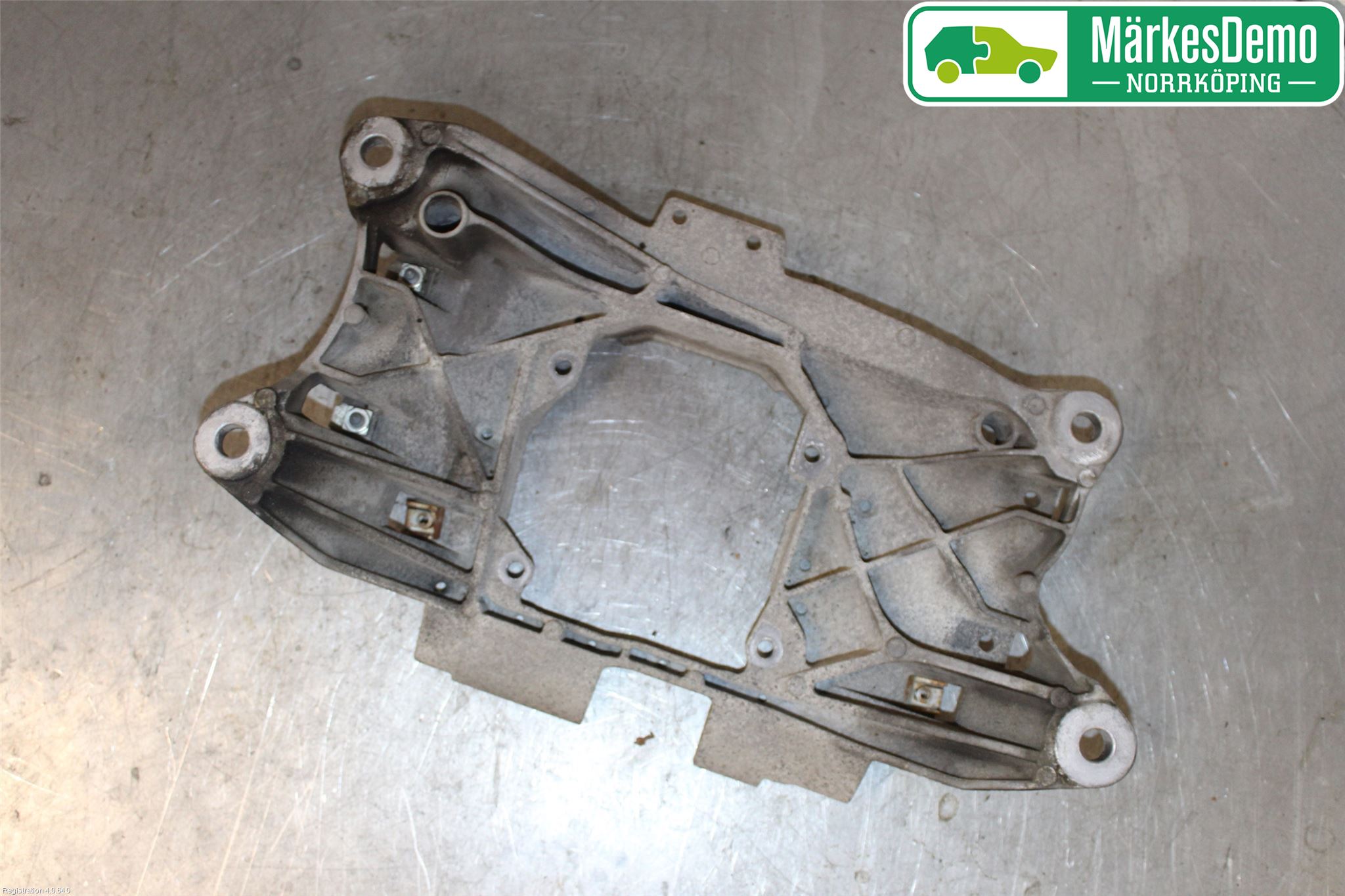 Audi A6/S6 4G 11-18 Växellådsbalk