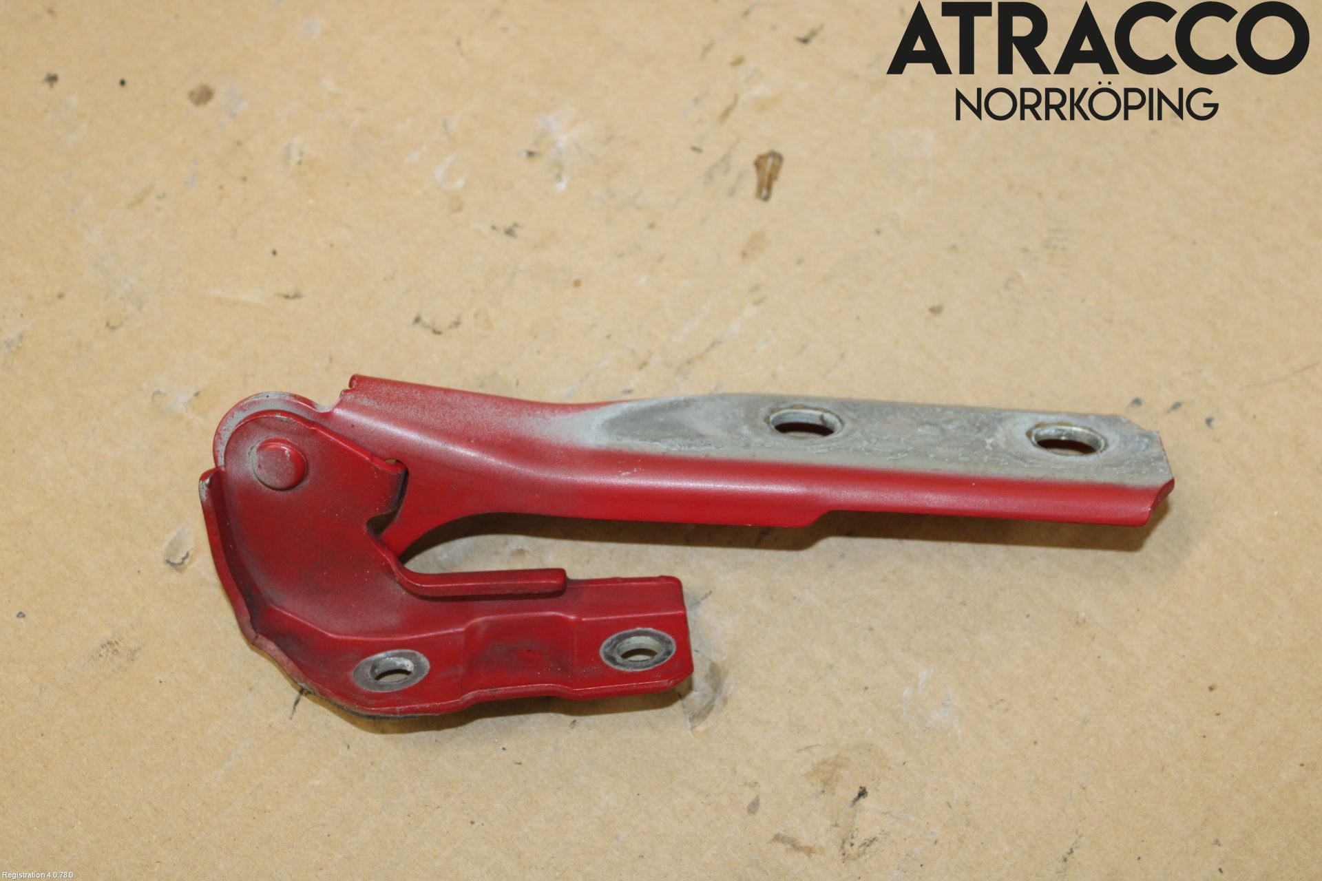 Audi A3/S3 05-13 Huvgångjärn