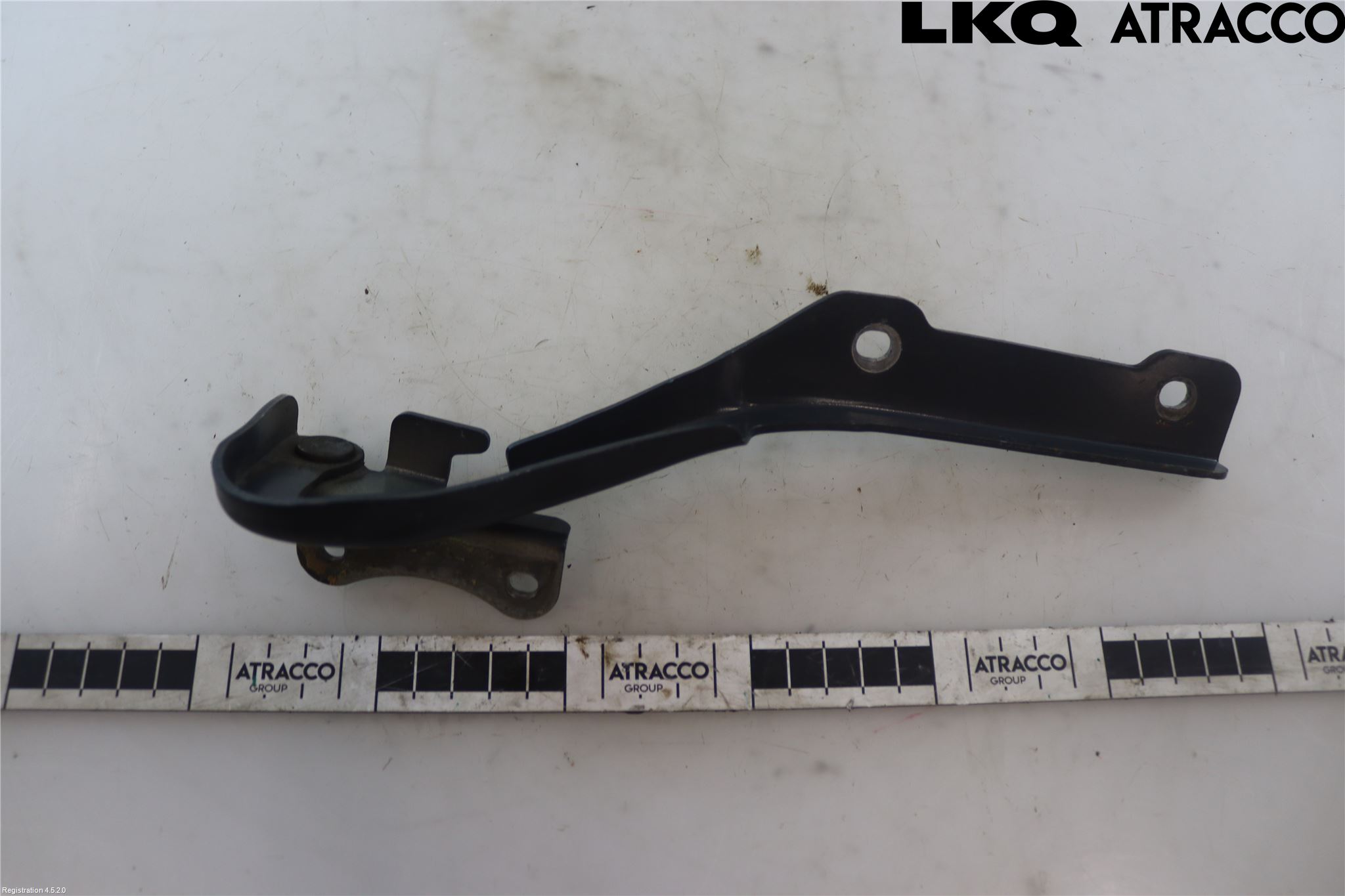 Suzuki ALTO 79-14 Huvgångjärn