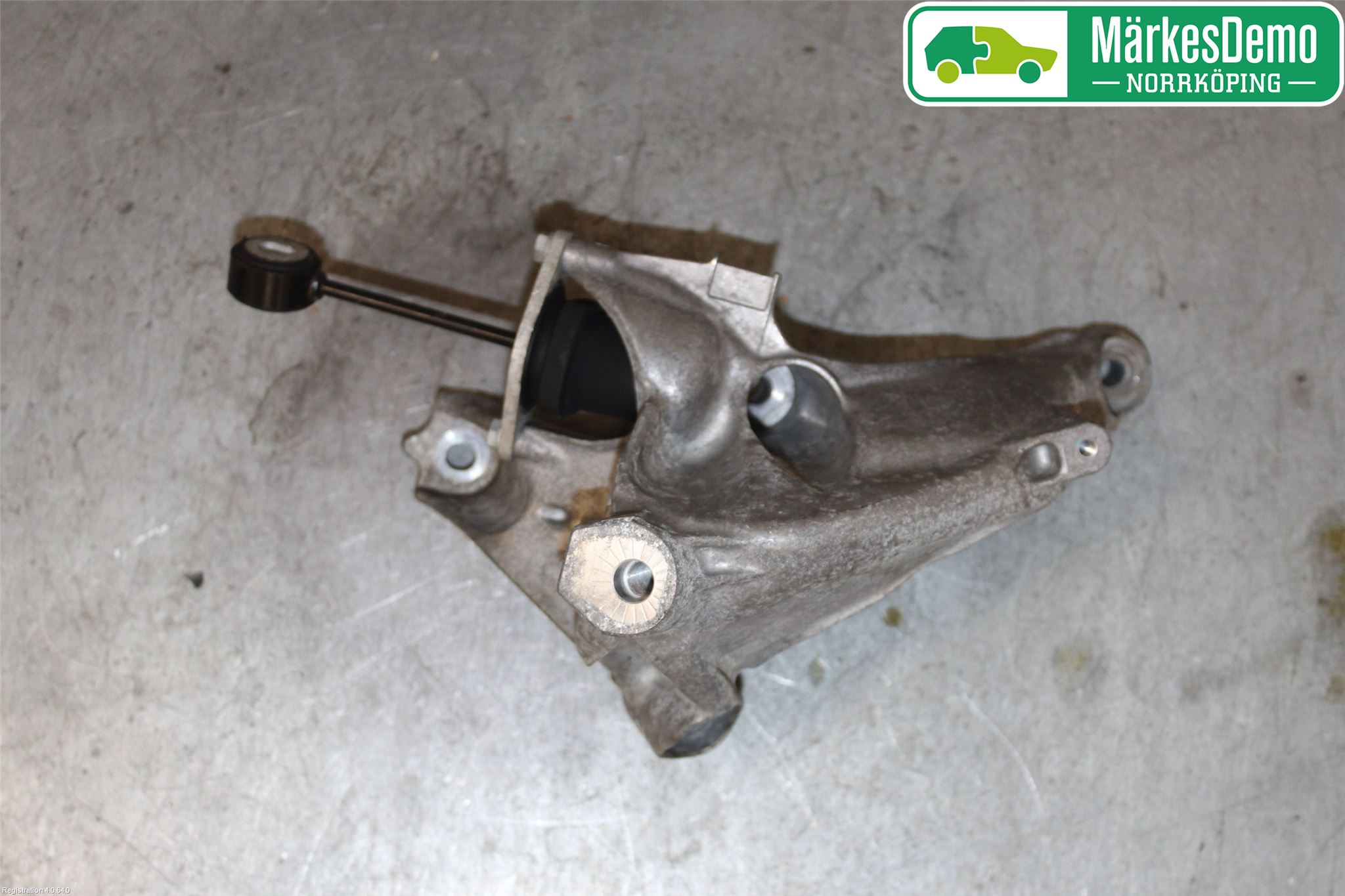 Audi A4/S4 B9 16-19 Motorfäste