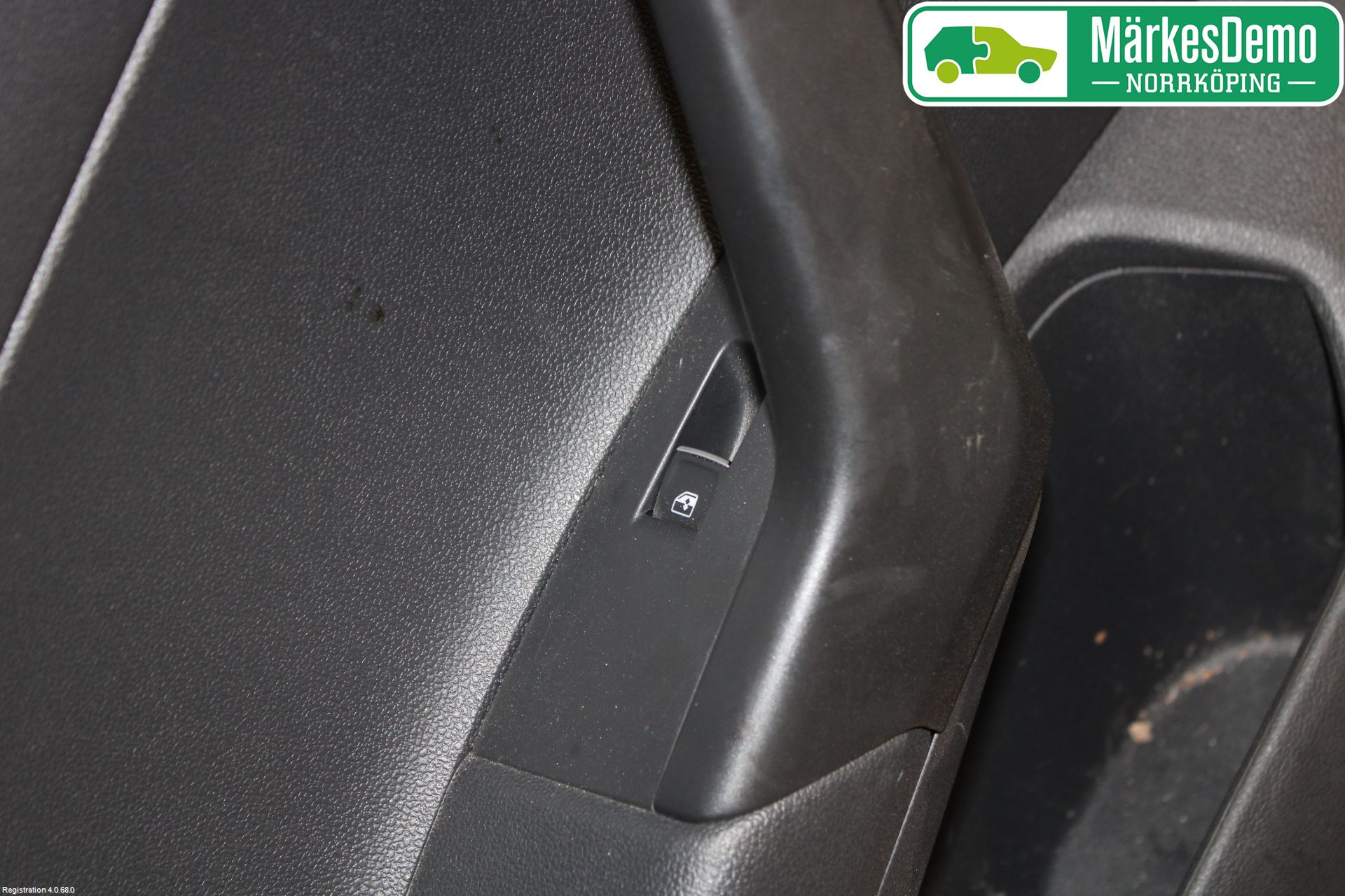 Volkswagen VW POLO VI 18->> Dörrklädsel Vä