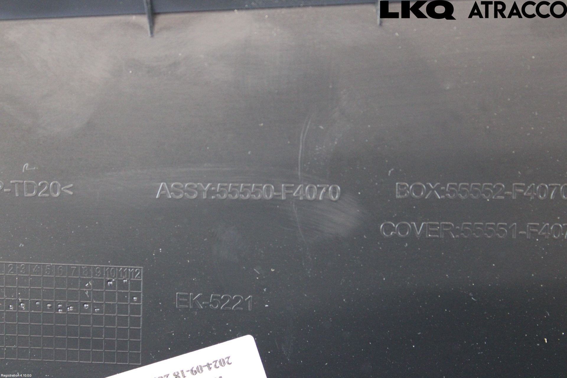 Toyota C-HR 24- Handskfack