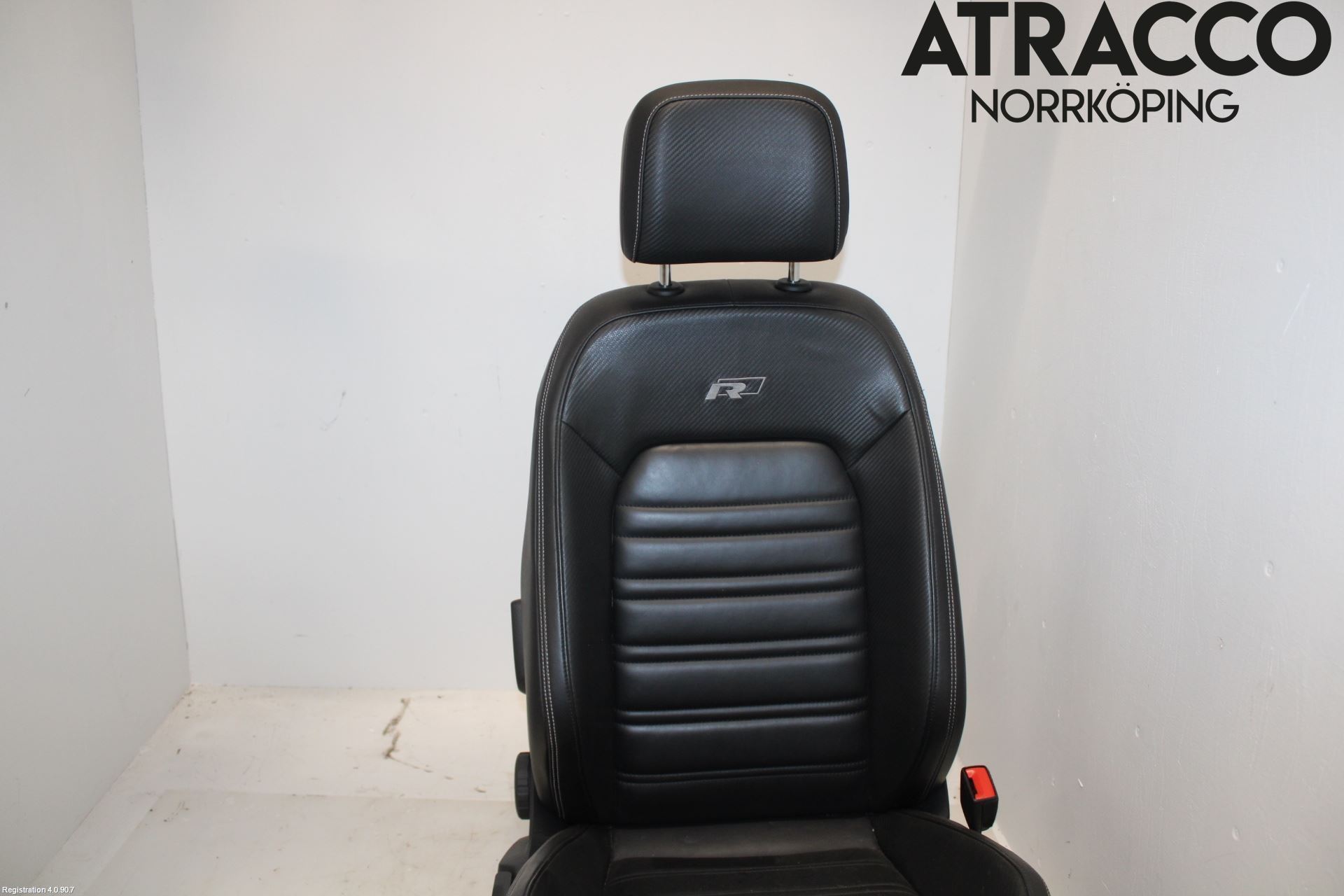 Volkswagen VW PASSAT 20-24 Inredning Stol Fram Hö