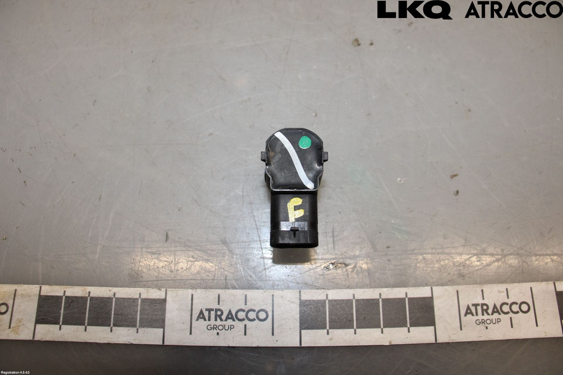 Volkswagen VW PASSAT 11-14 Parkeringshjälp Frontsensor