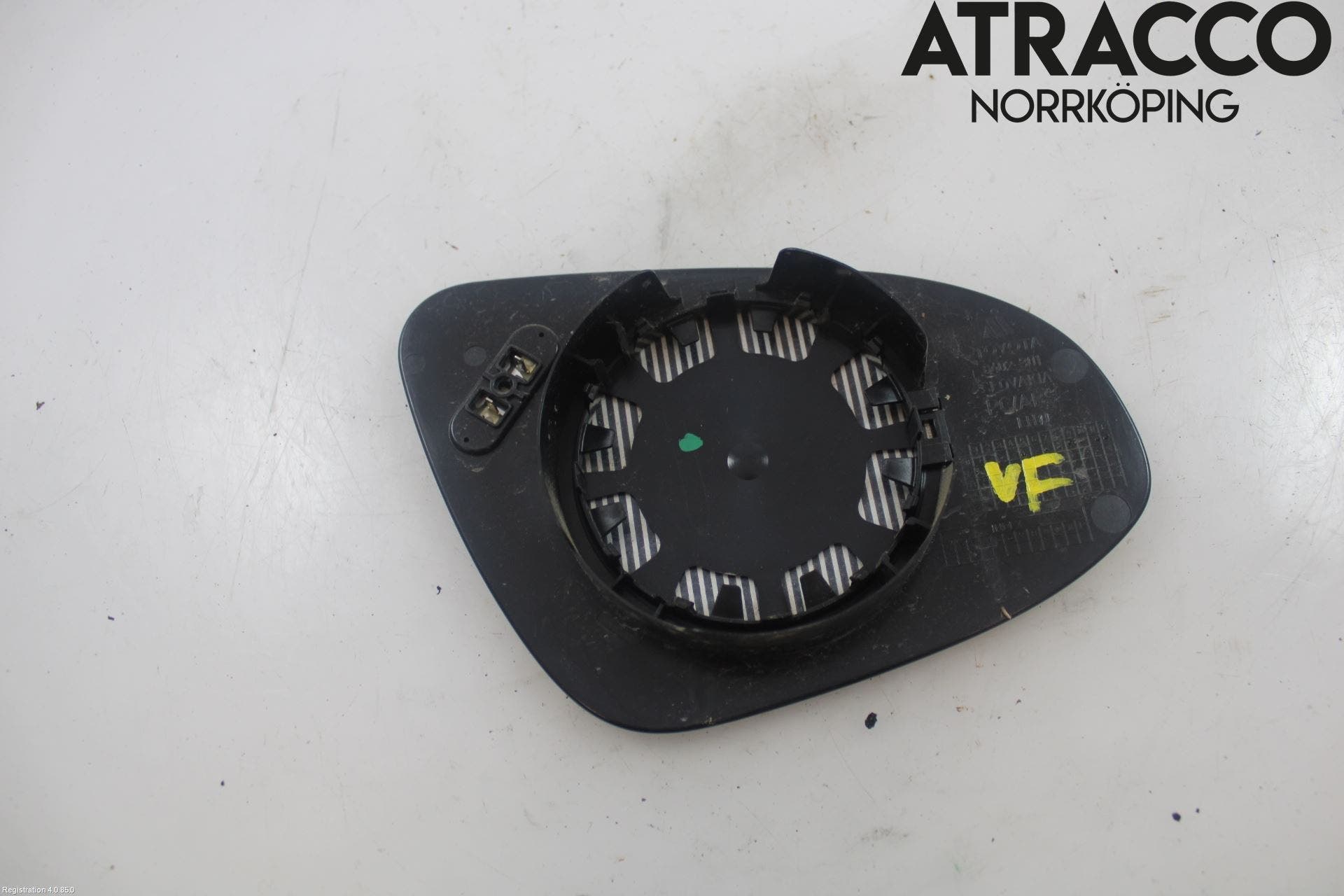 Toyota YARIS XP130 12-14 Spegelglas Vä