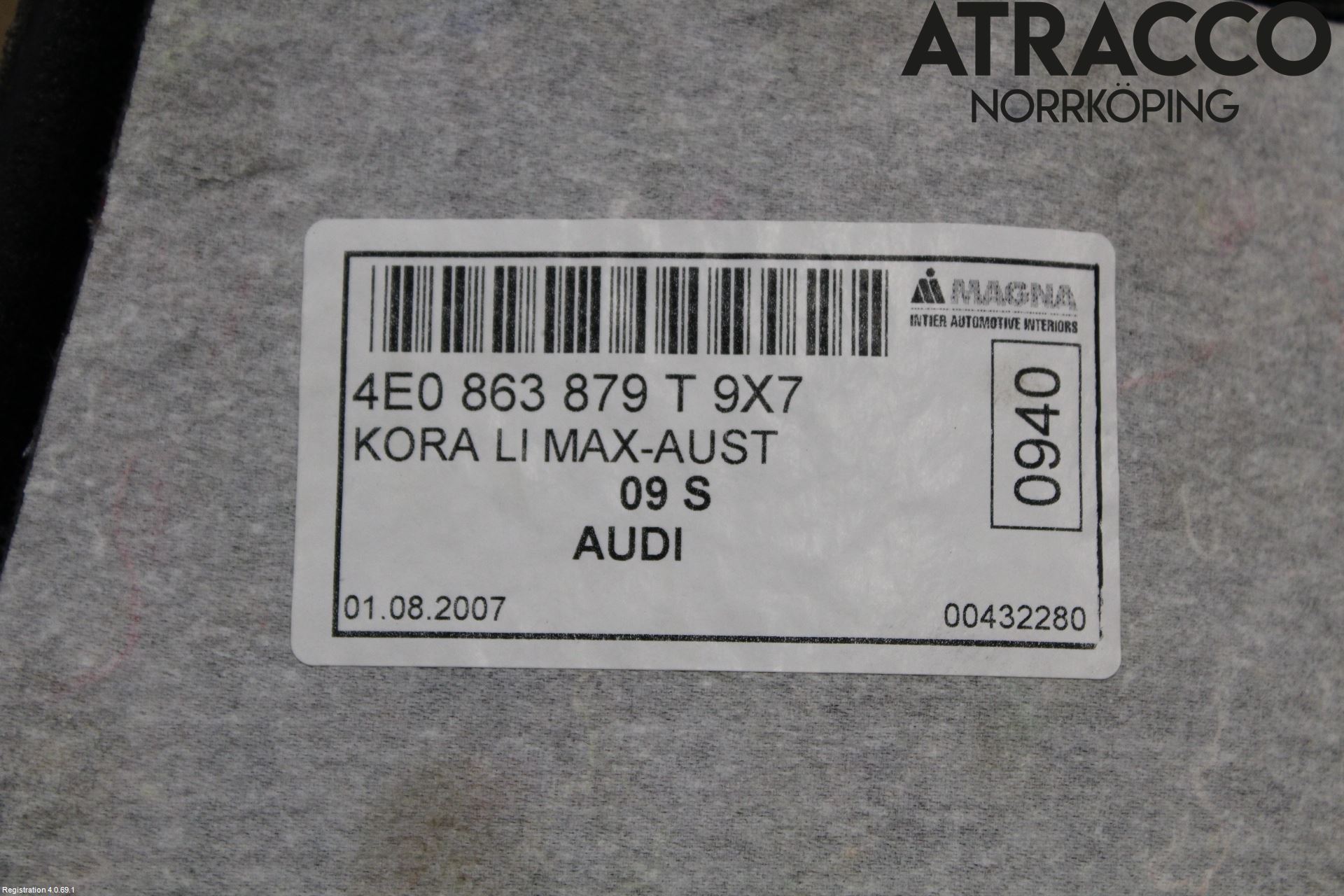 Audi A8/S8 4E  02-09 Inredning Sidoklädsel
