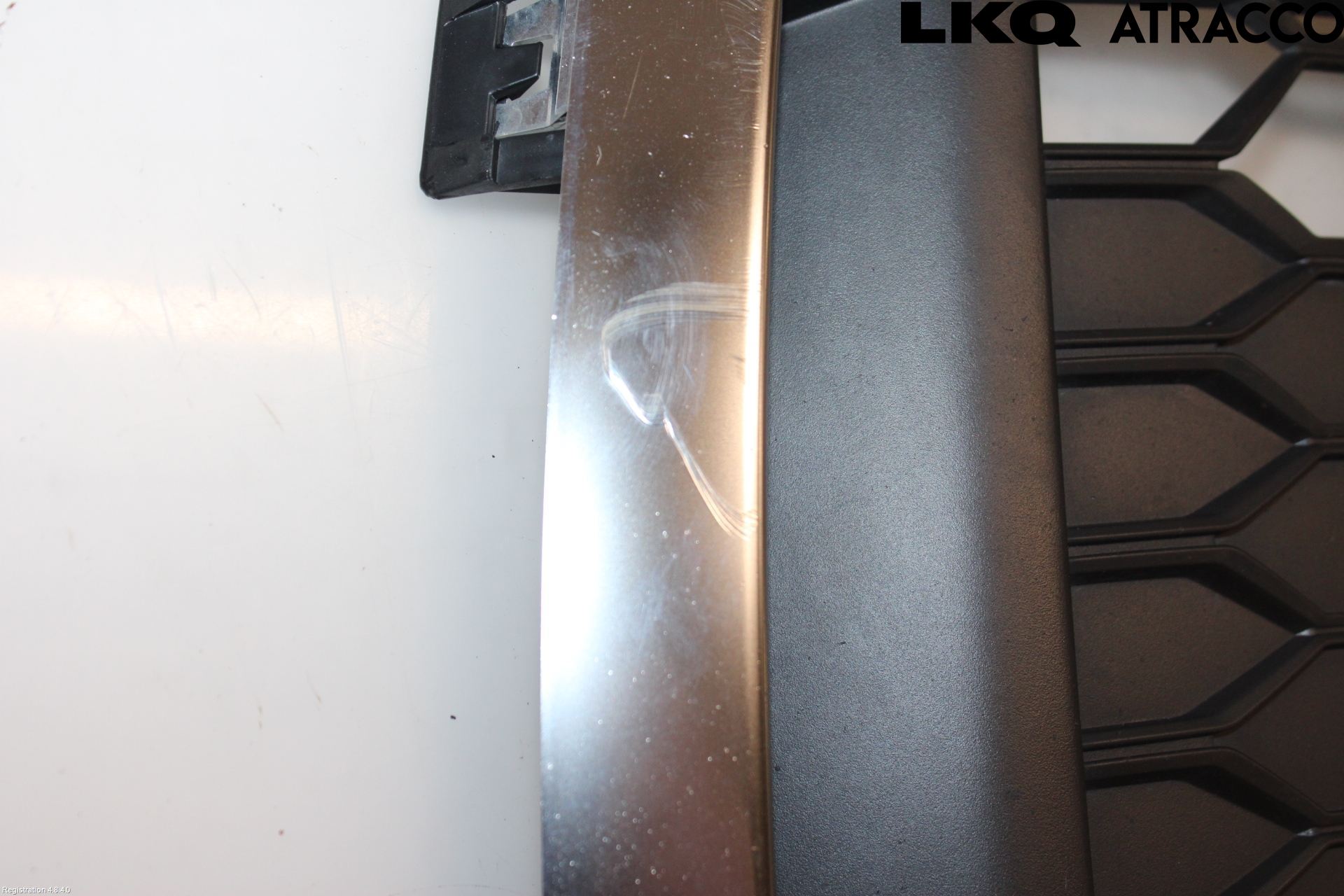 Audi A4/S4 B9 20- Grilldel Höger